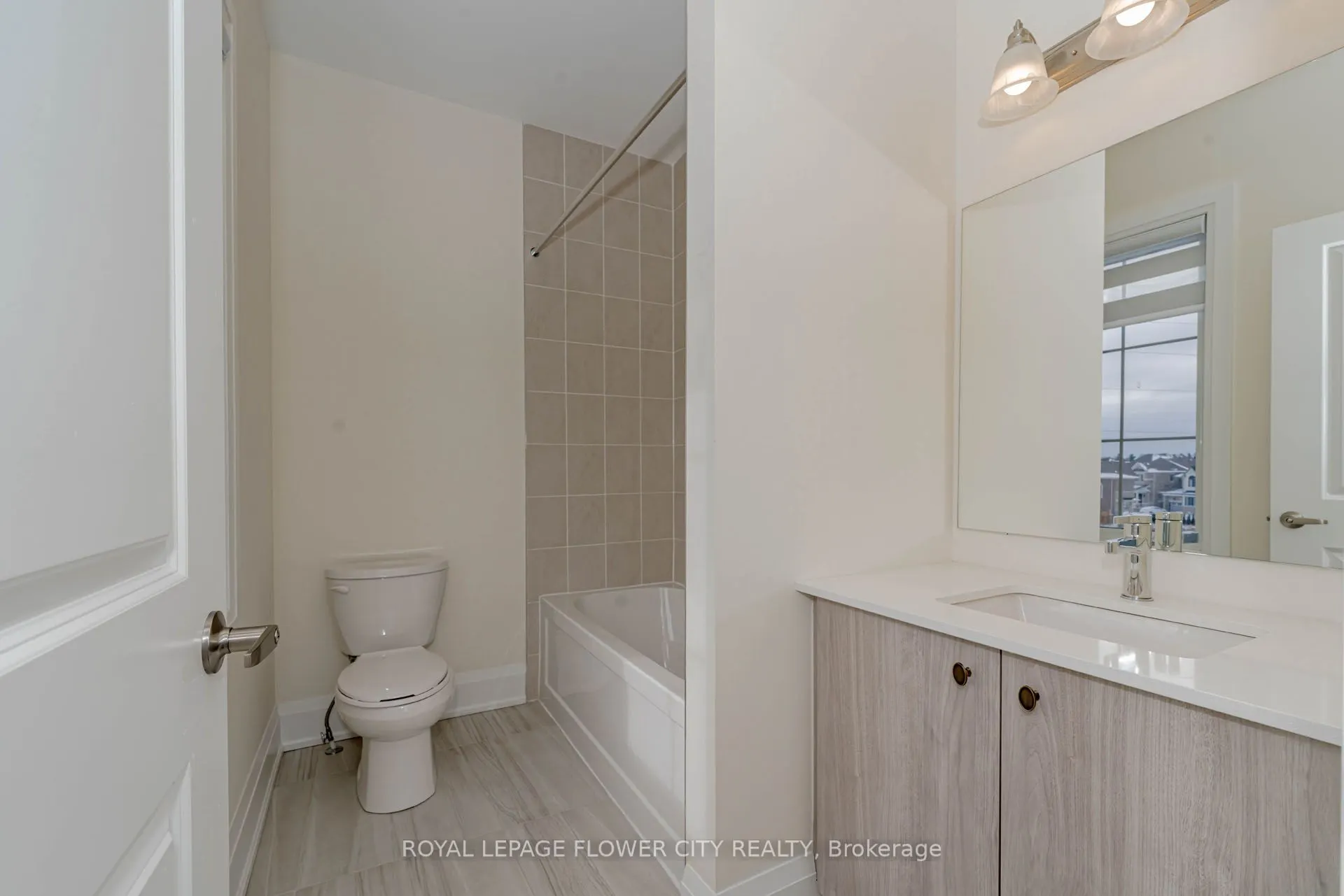 518 Kleinburg Summit Way