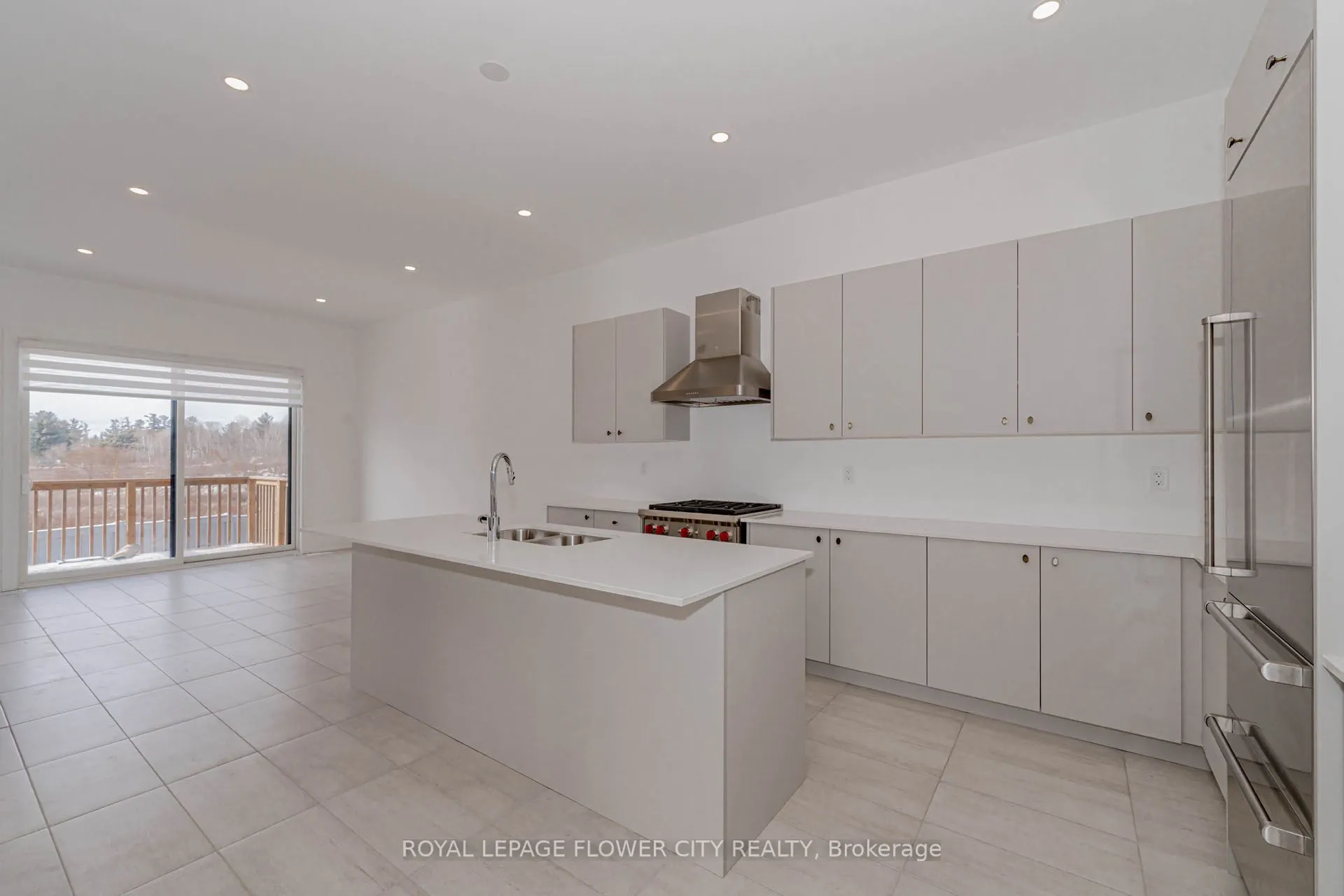 518 Kleinburg Summit Way