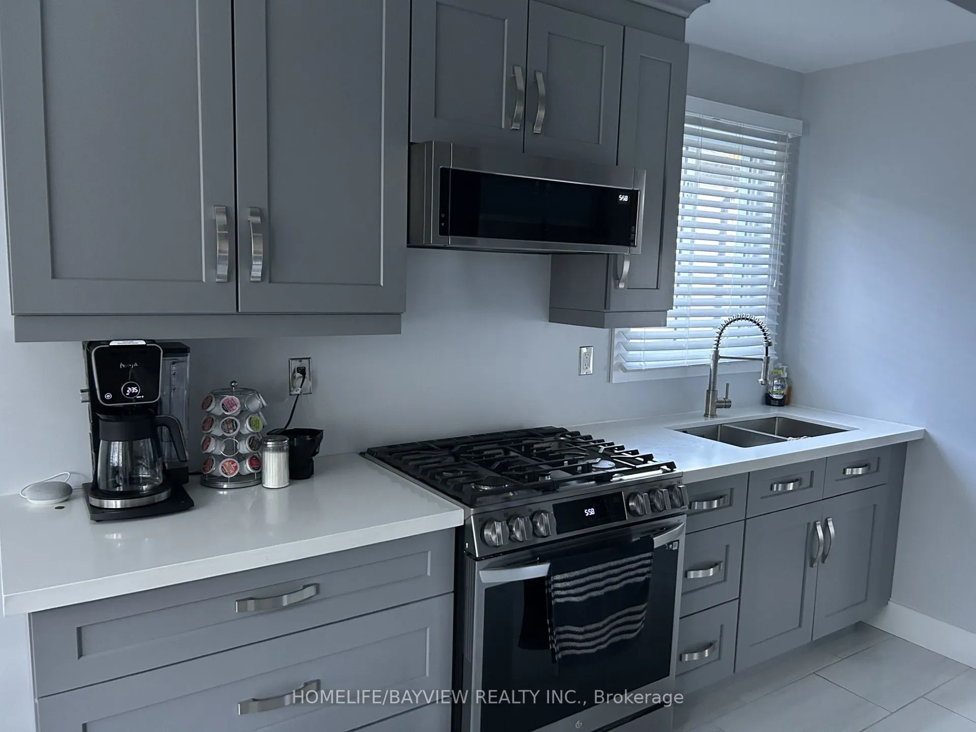 999 ANNA MARIA Avenue