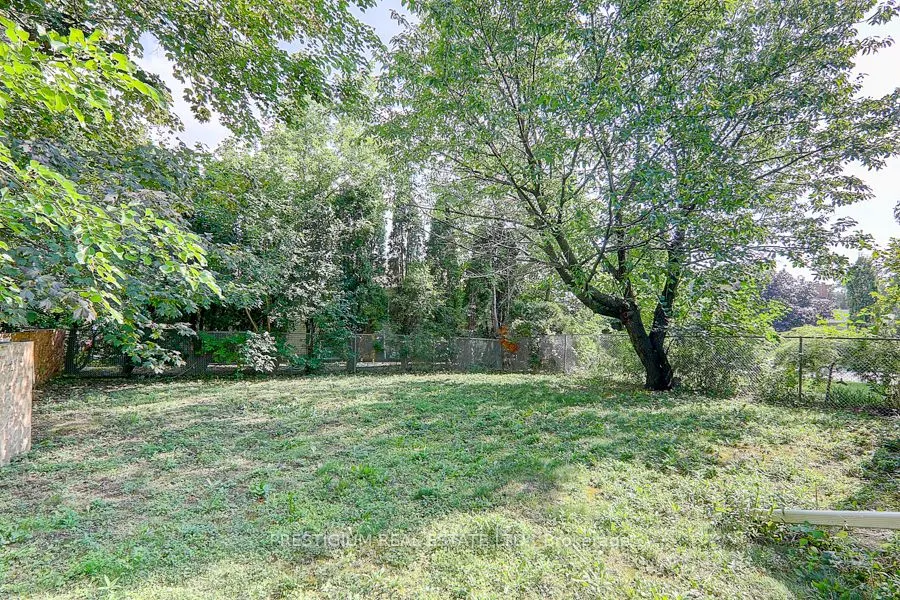 57 Laureleaf Road