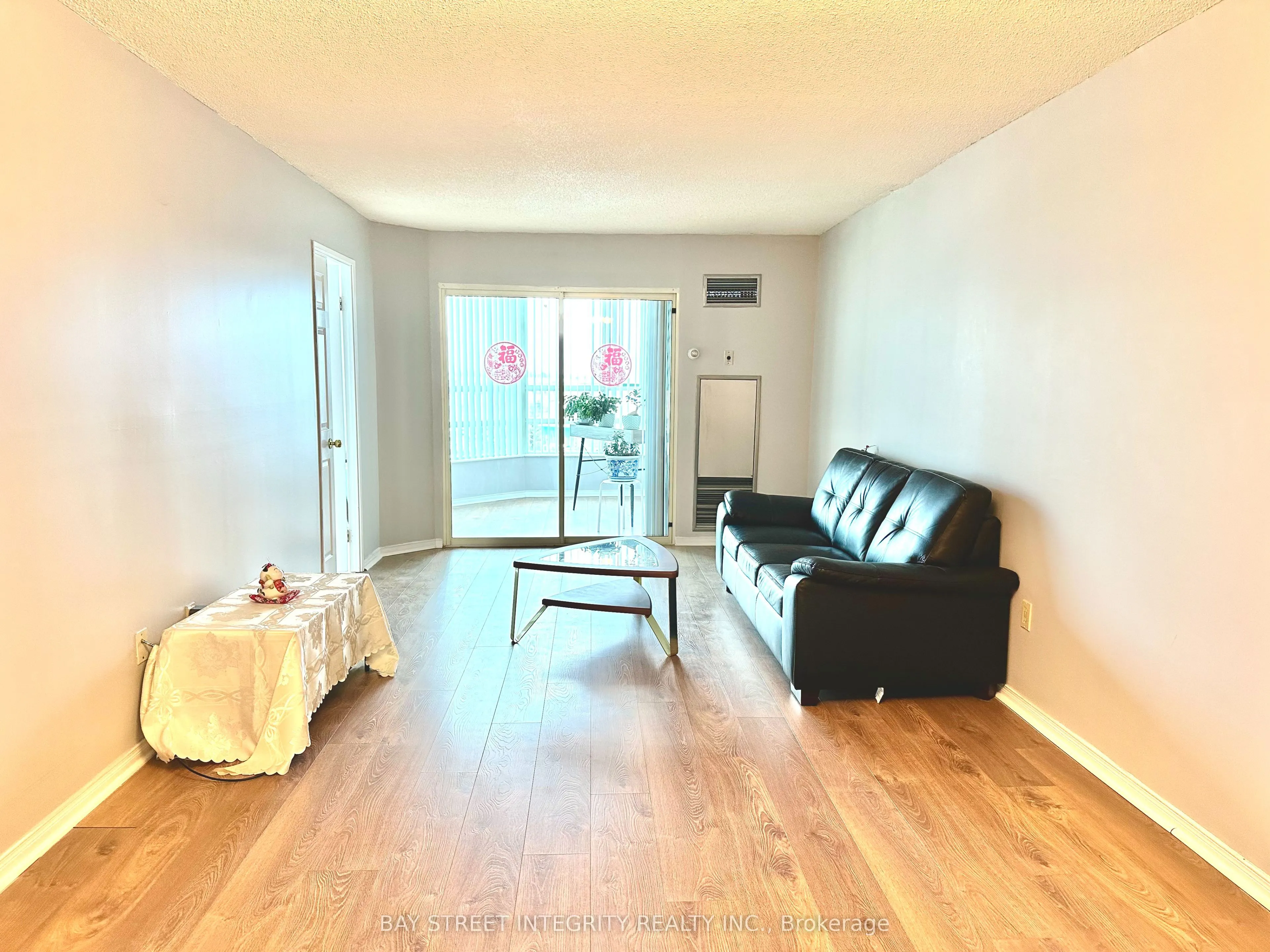7805 Bayview Avenue #618