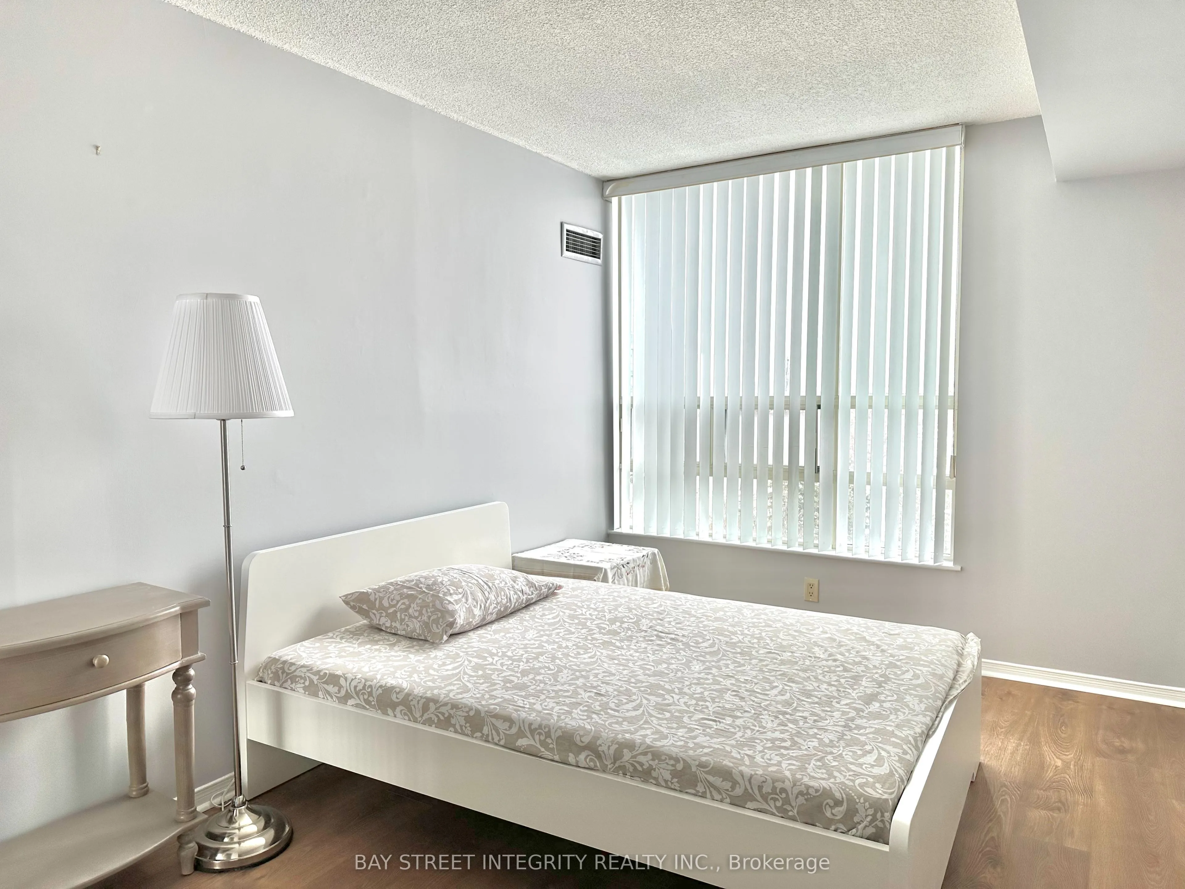 7805 Bayview Avenue #618