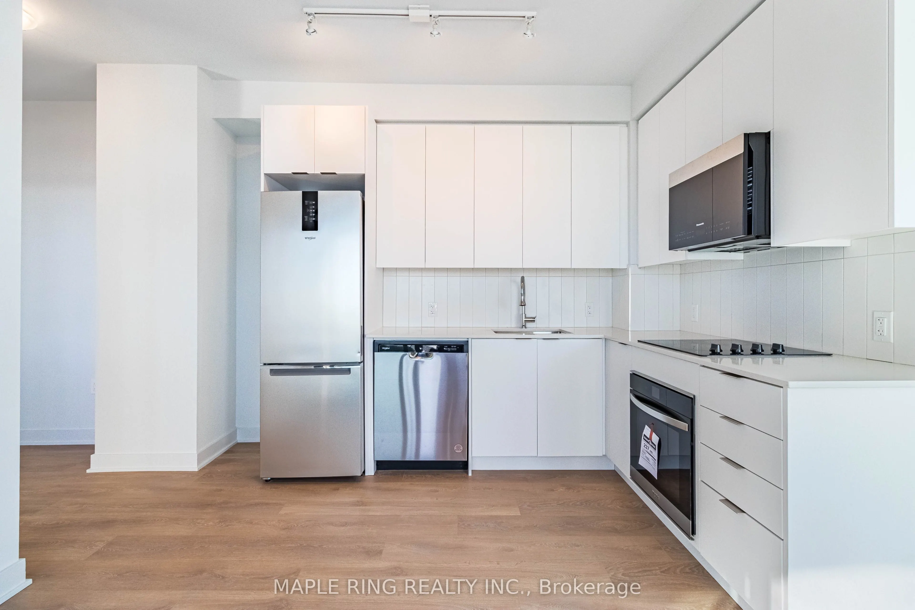 2920 Highway 7, #3605