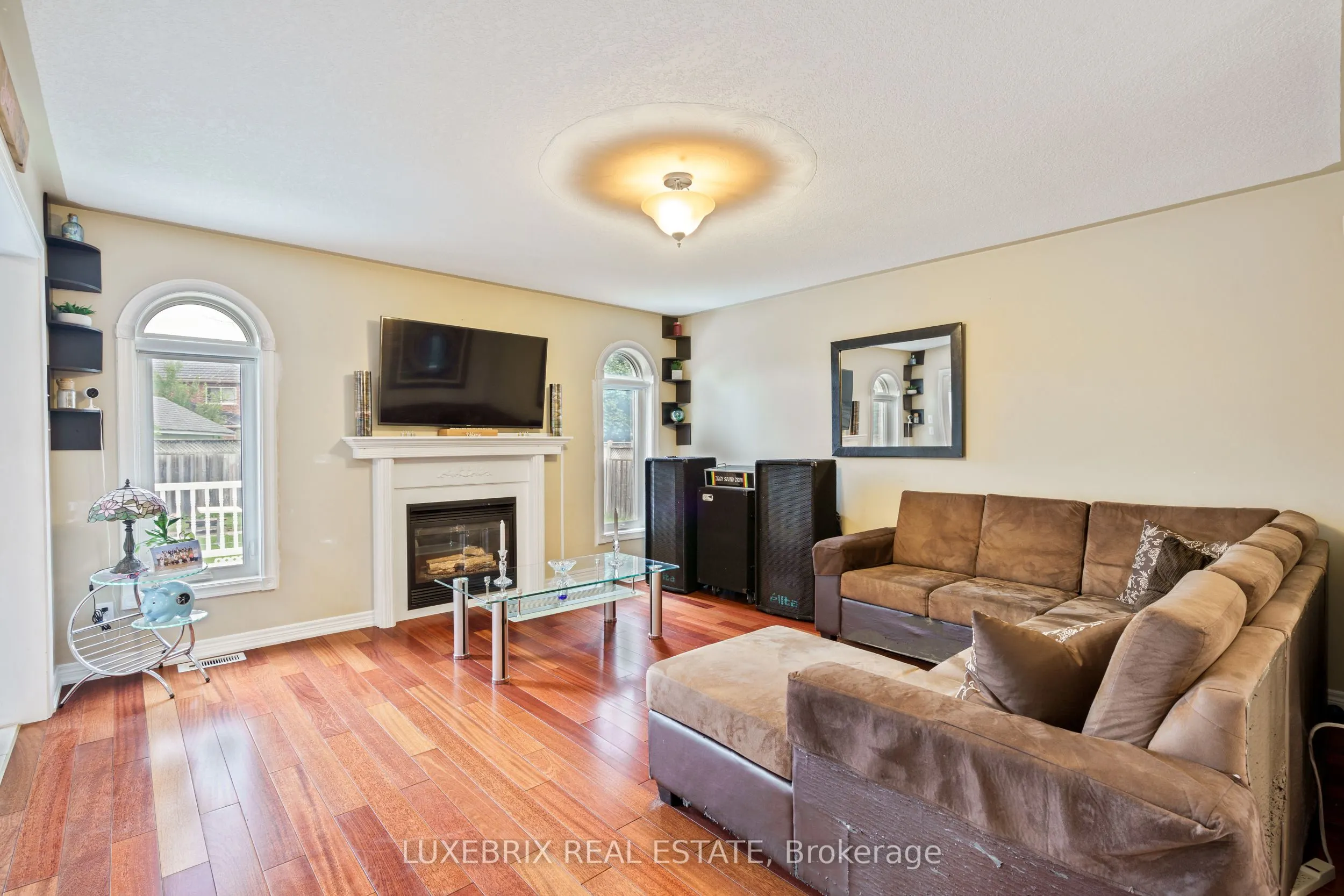 850 Leslie Drive