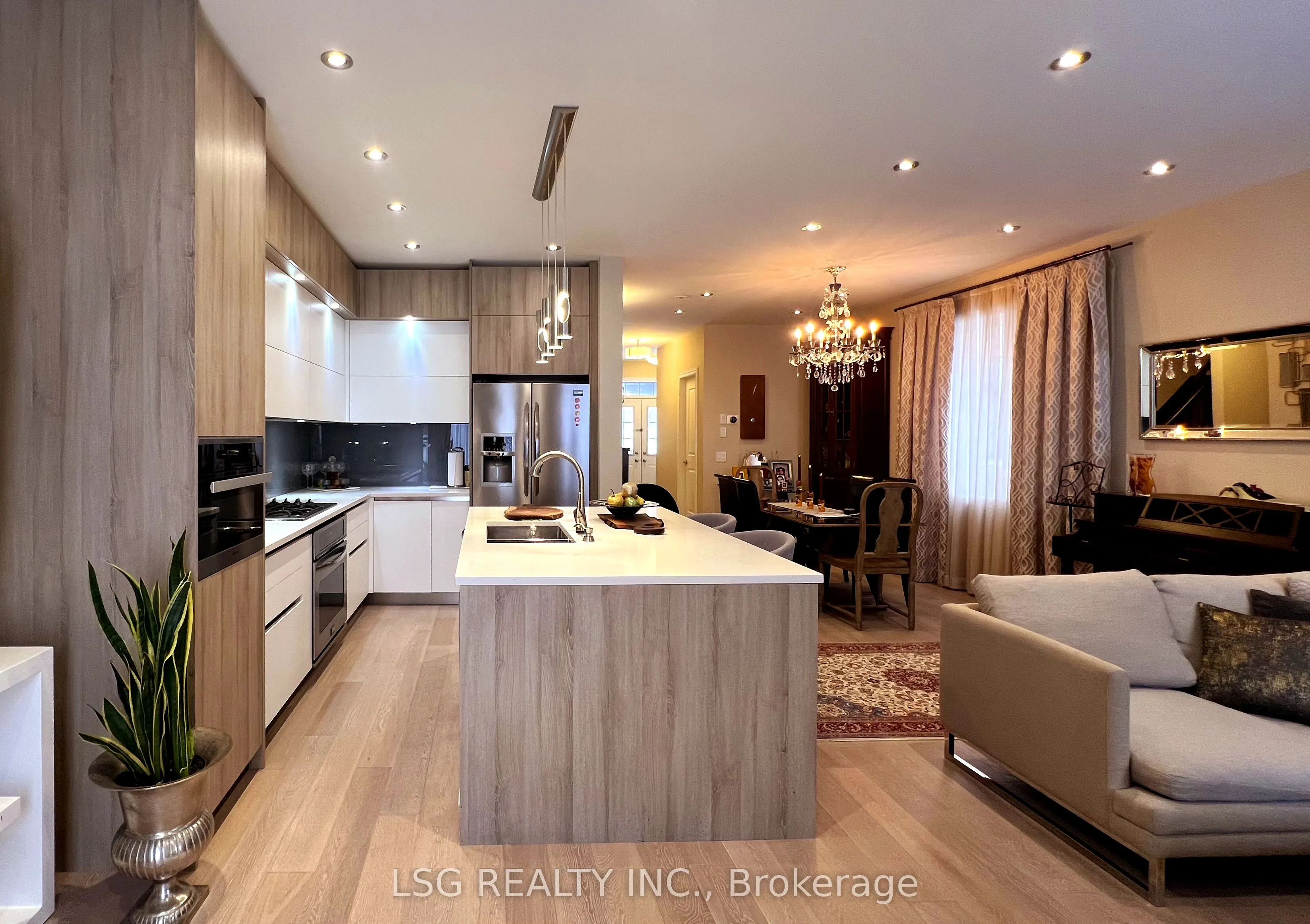 10 Isherwood Crescent
