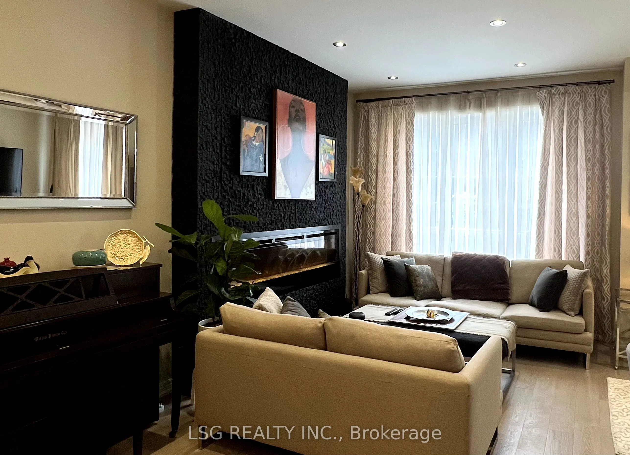 10 Isherwood Crescent