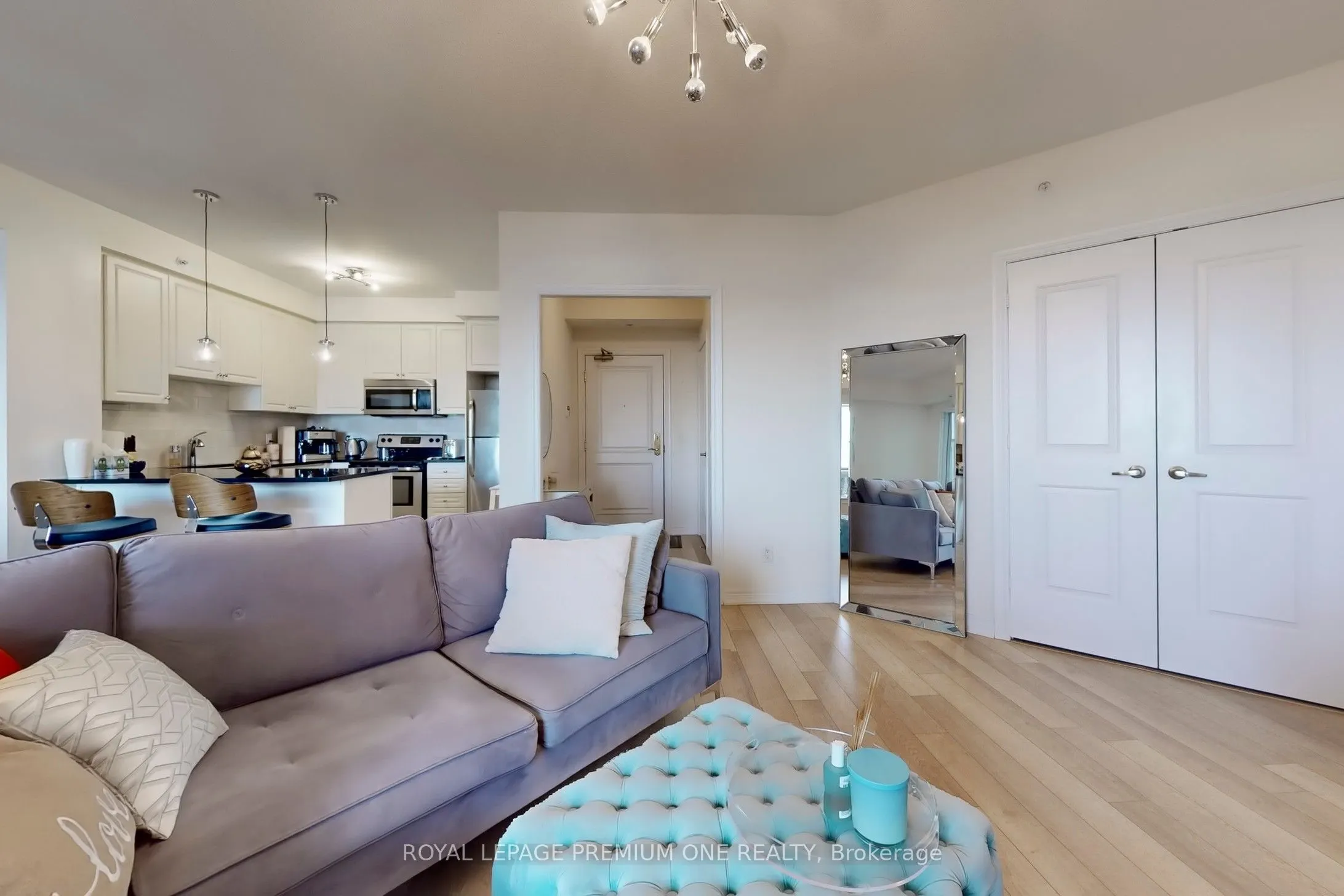 9255 Jane Street N, #1407