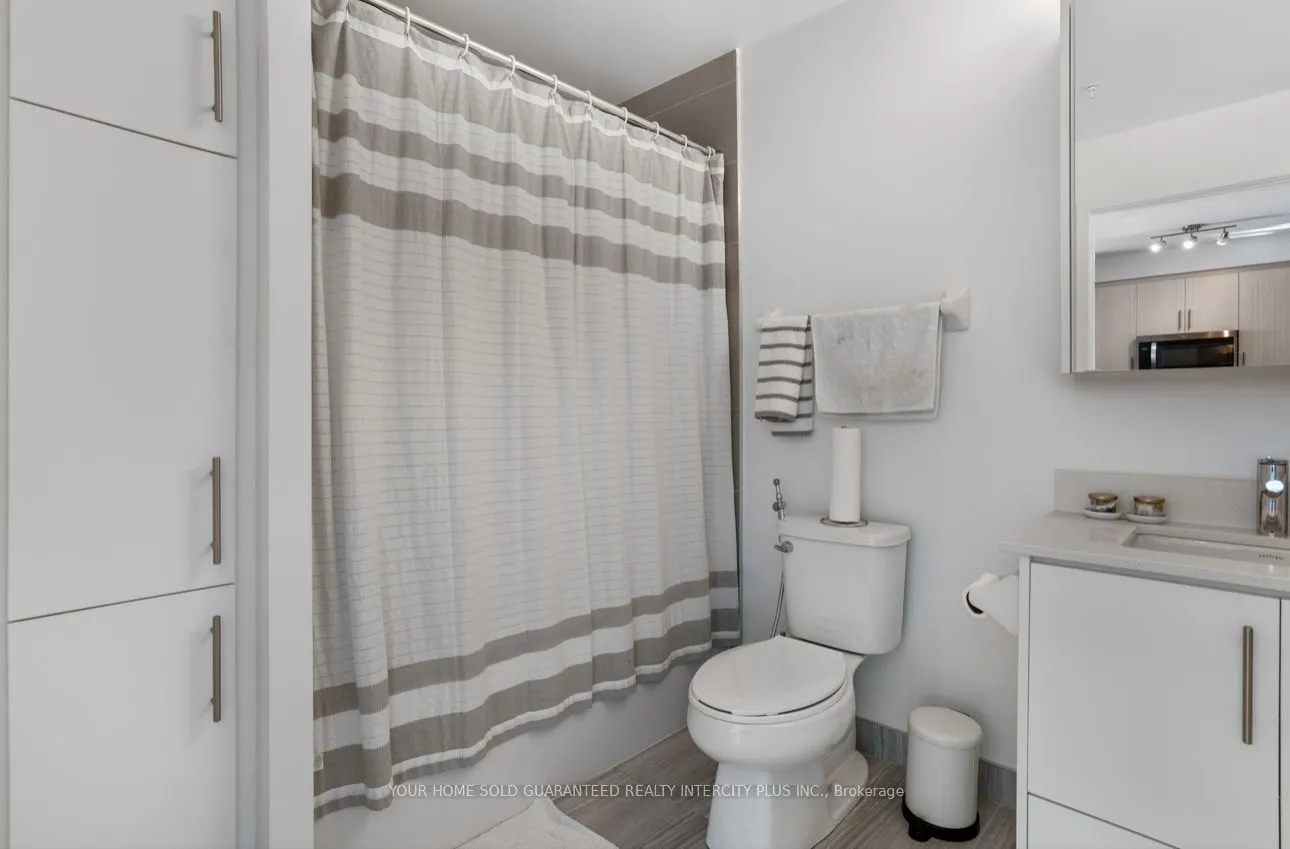 85 Oneida Crescent, #303