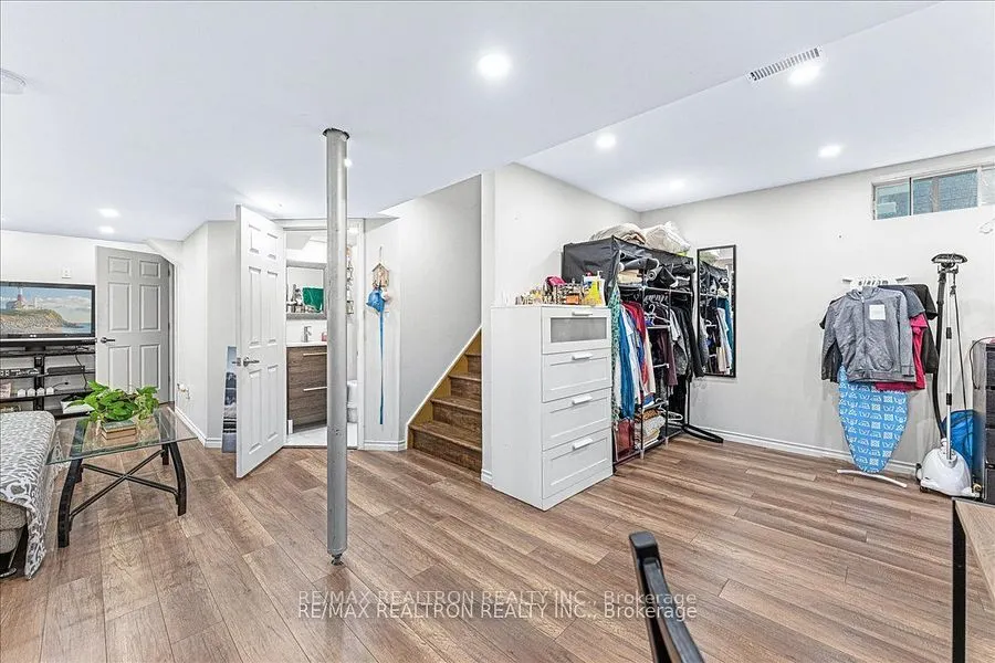 129 Flagstone Way