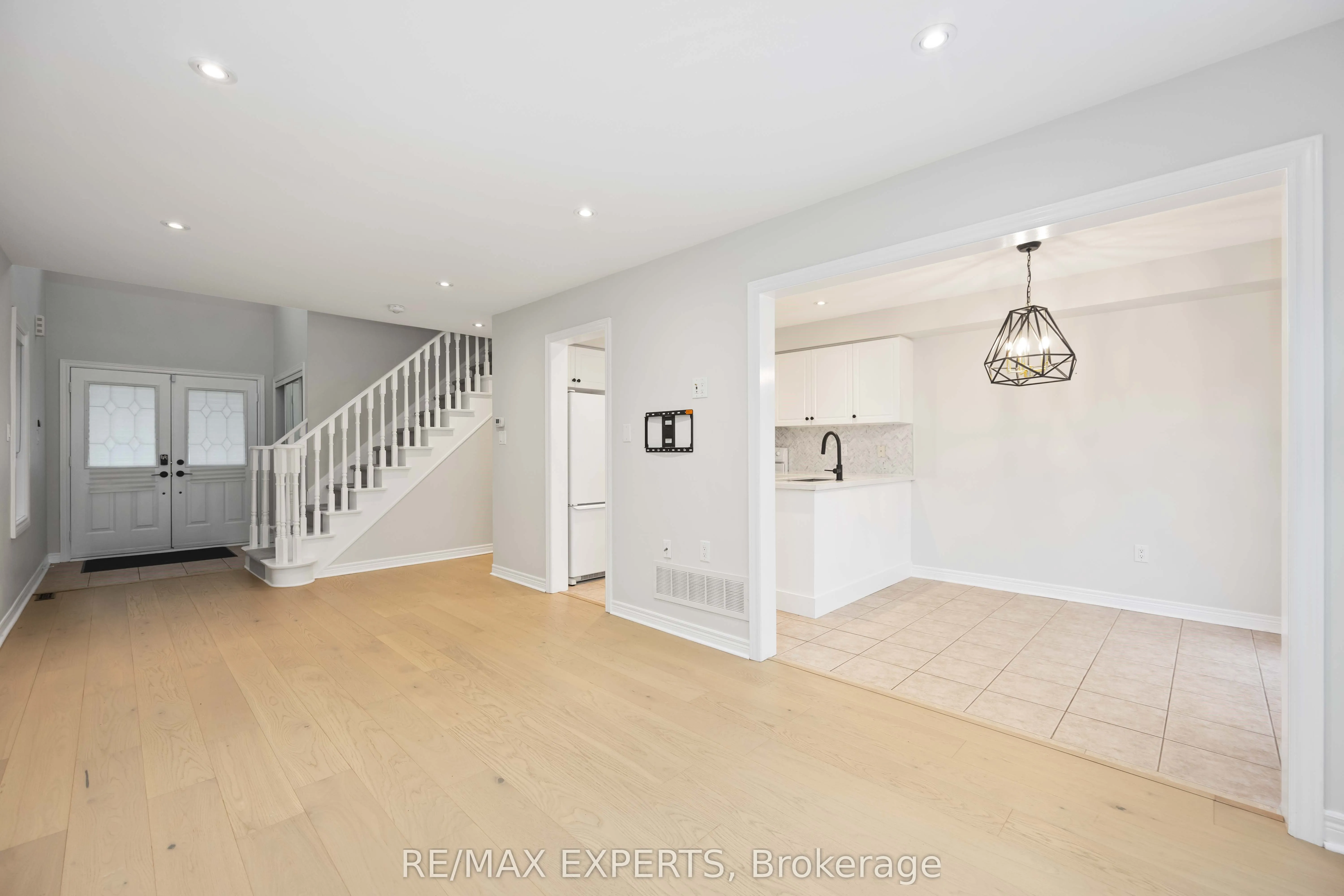 22 Laura Sabrina Drive