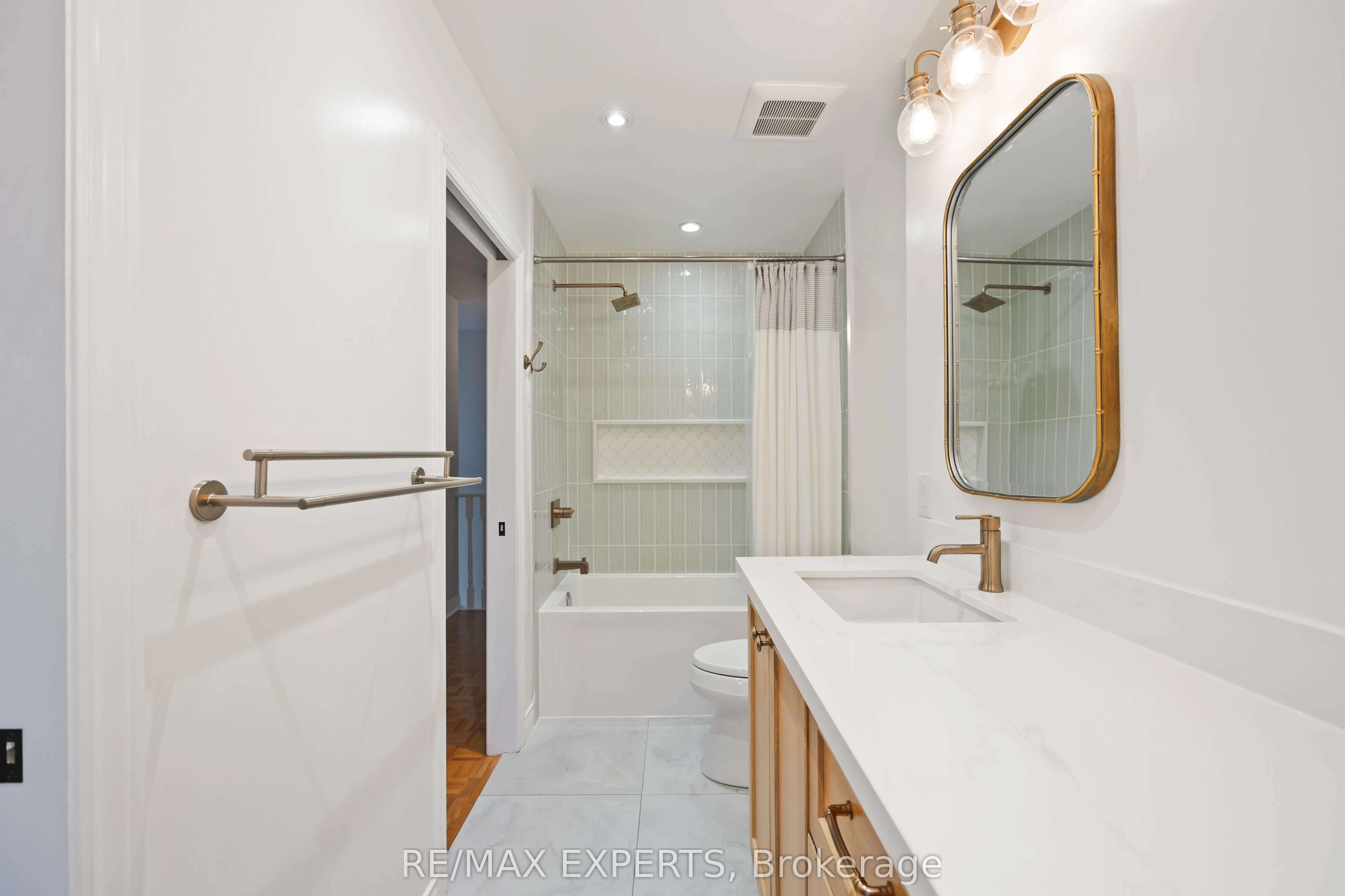 22 Laura Sabrina Drive