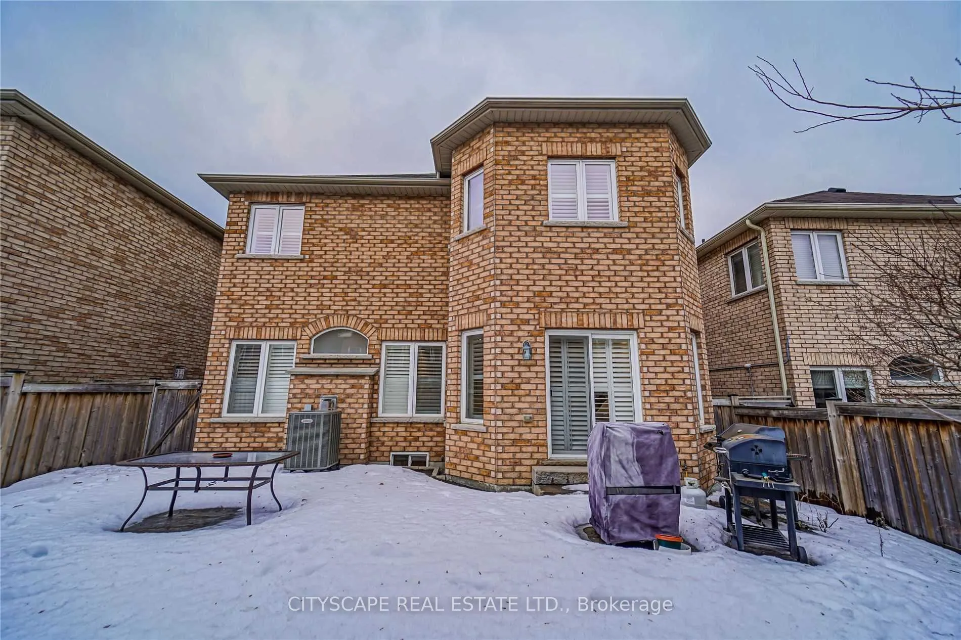 37 Silk Oak Court