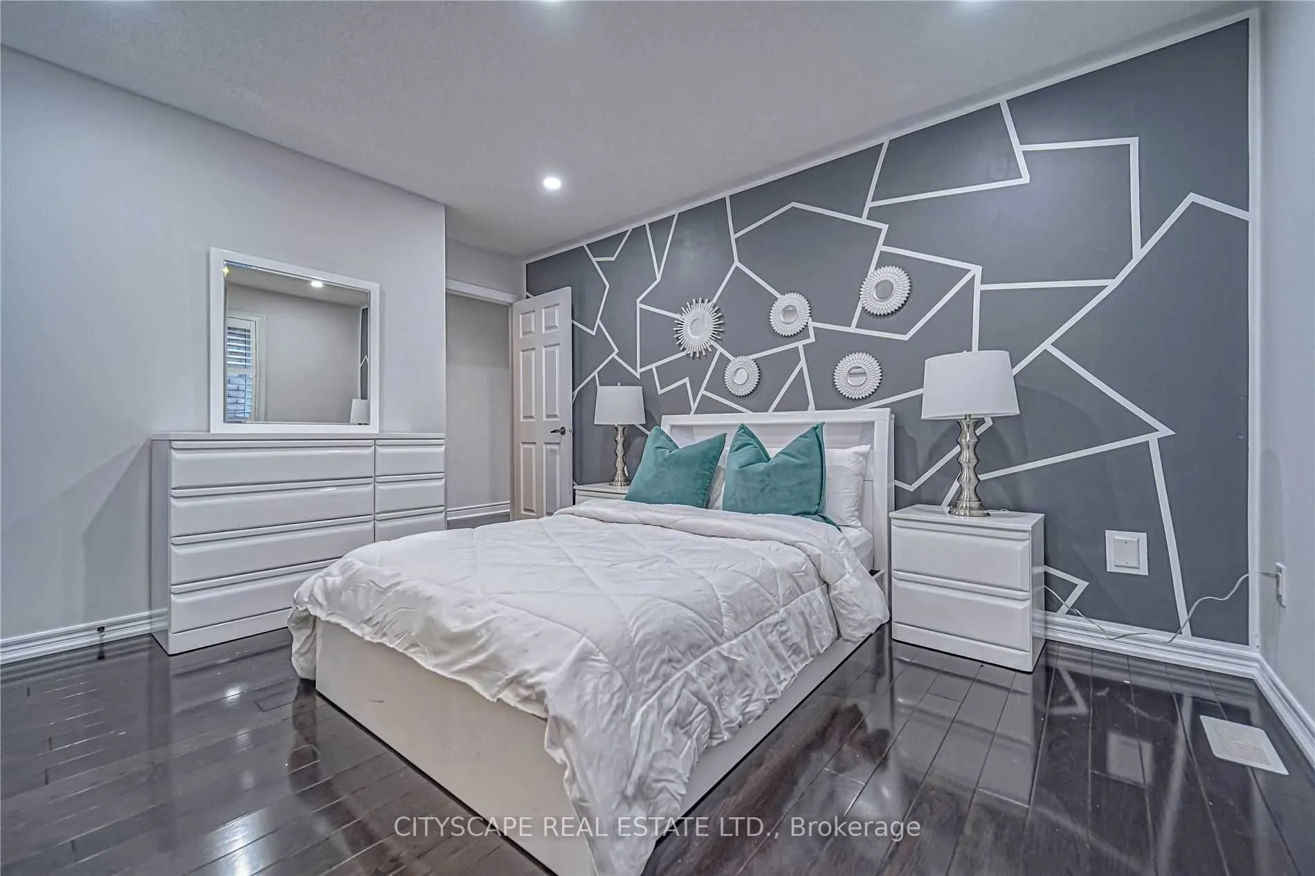 37 Silk Oak Court