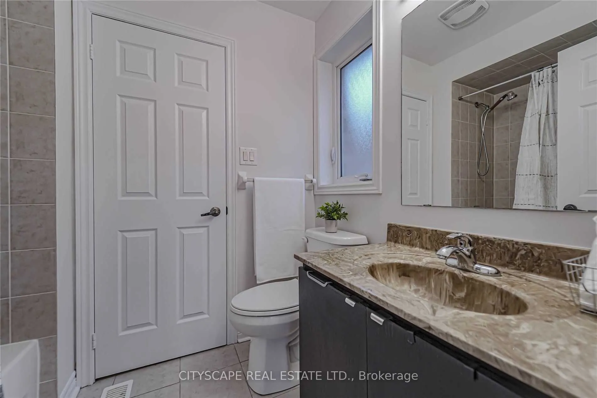 37 Silk Oak Court