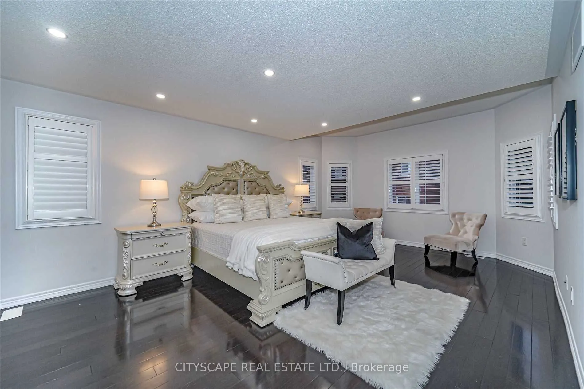 37 Silk Oak Court