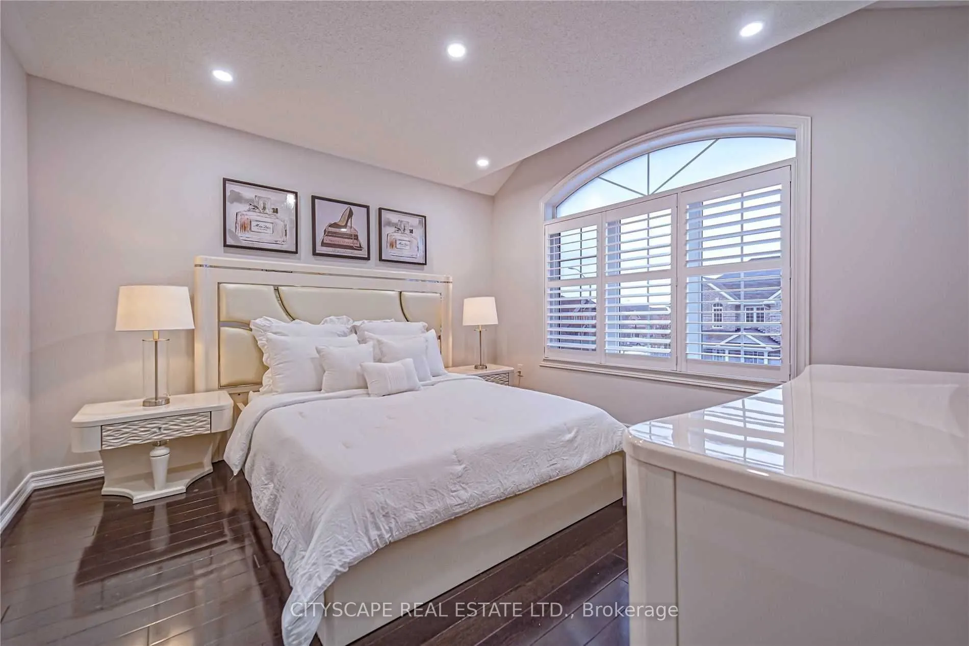 37 Silk Oak Court