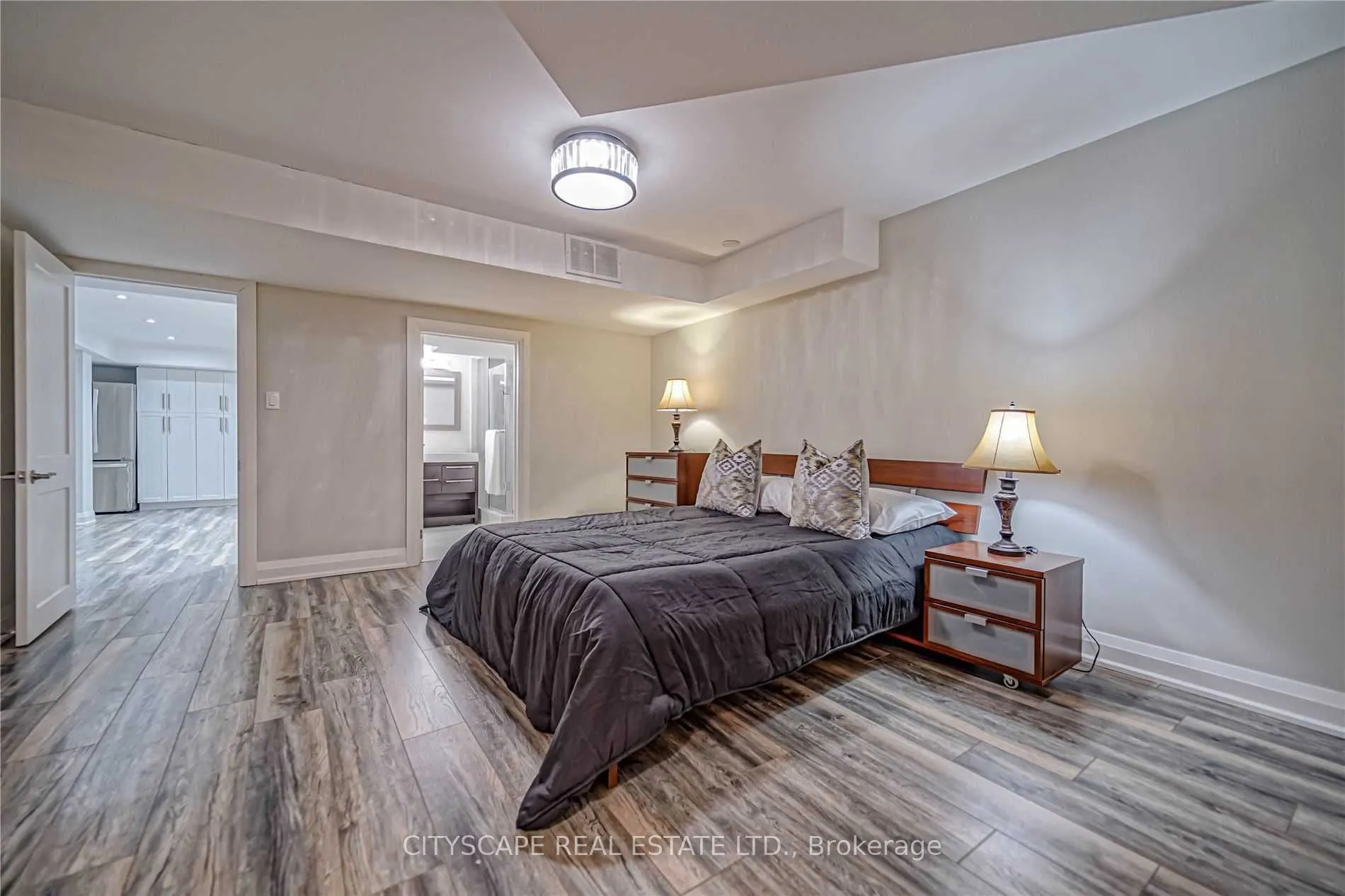 37 Silk Oak Court