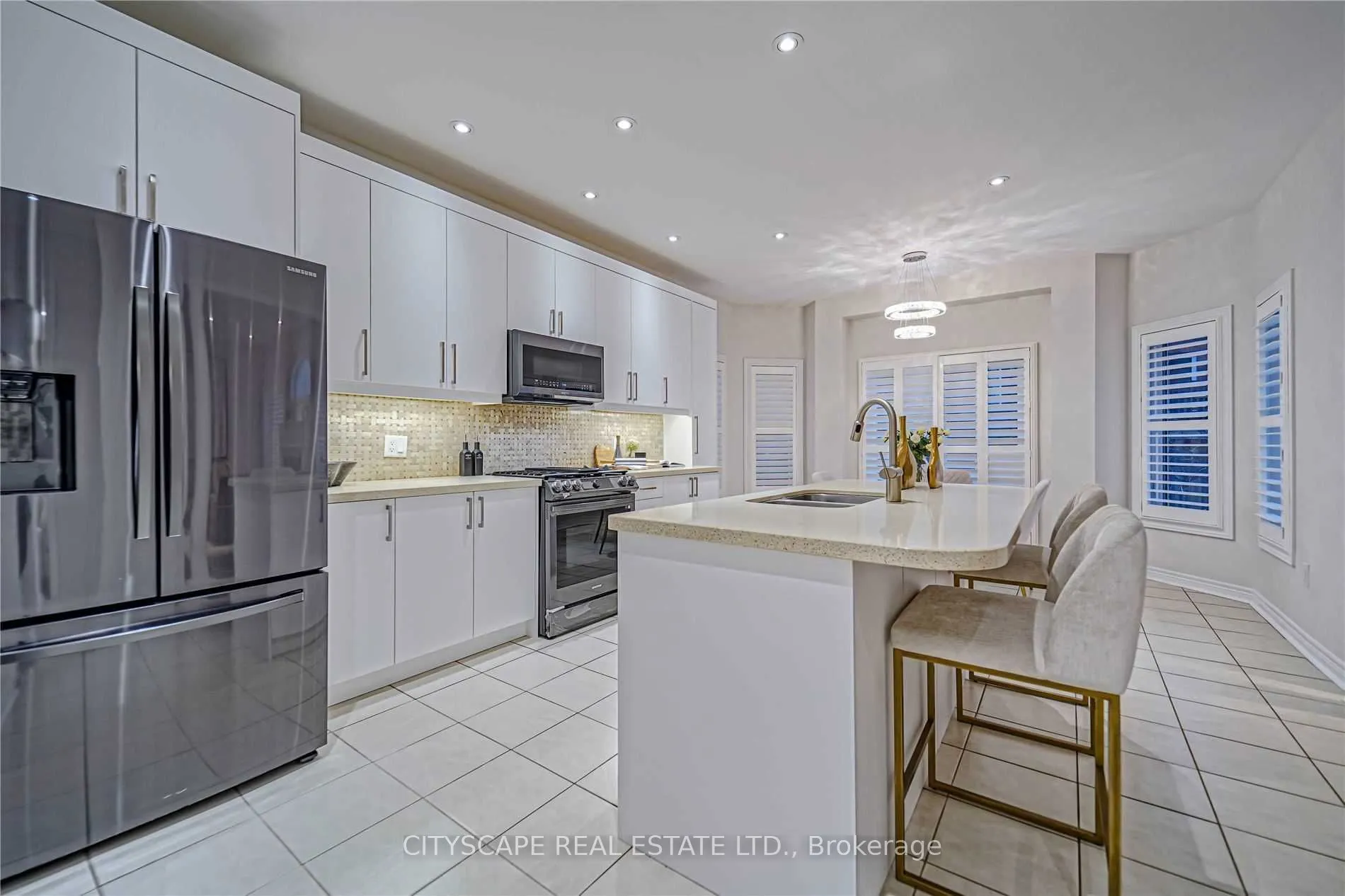 37 Silk Oak Court