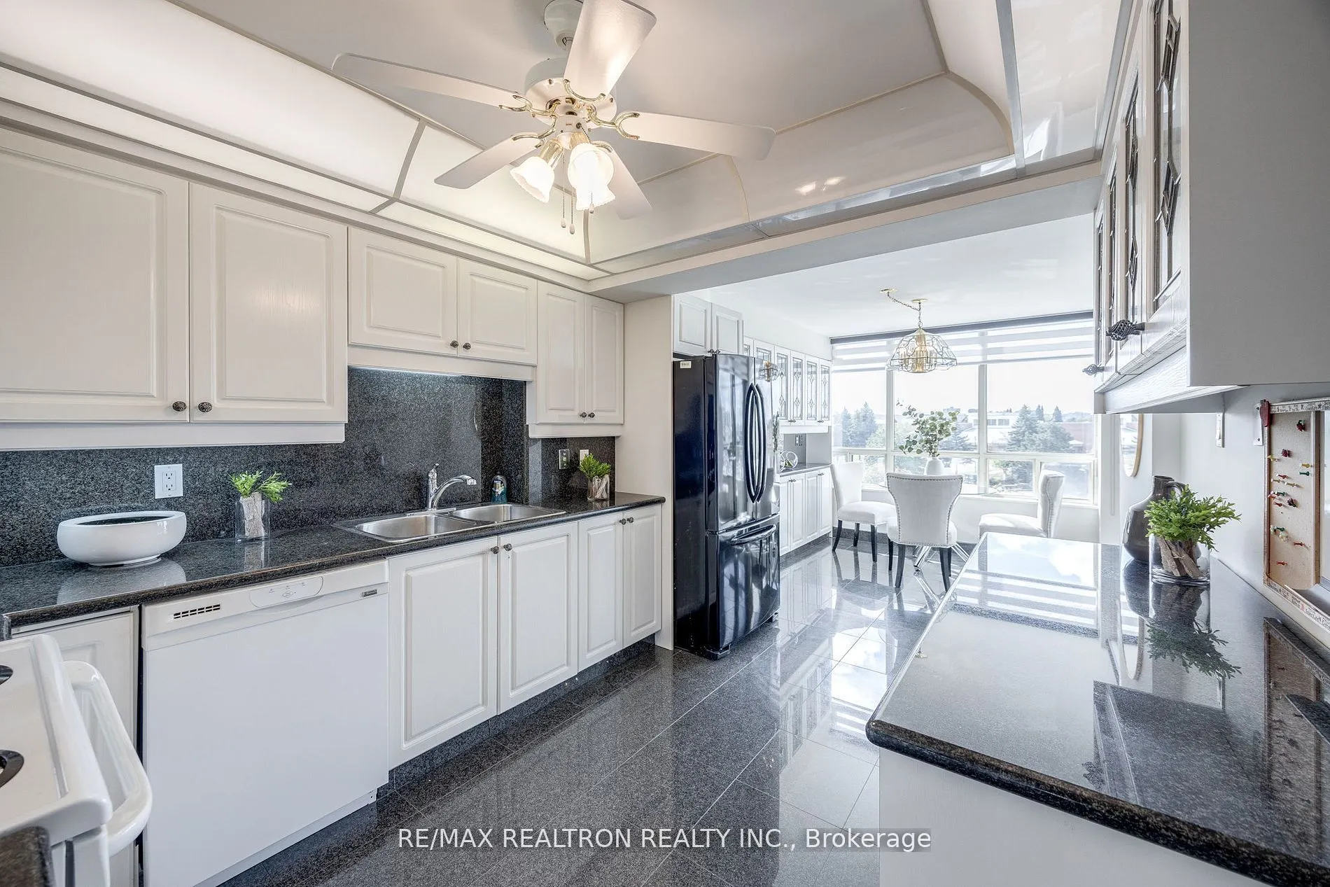 343 Clark Avenue W, #502