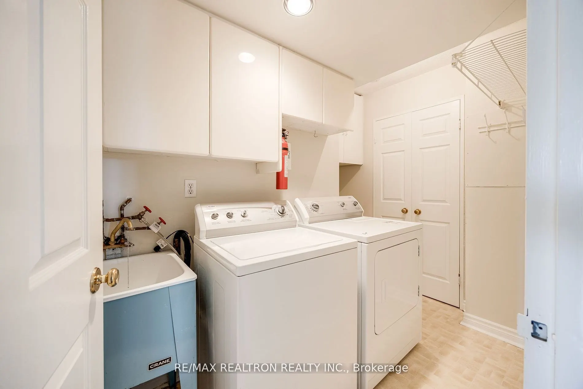 343 Clark Avenue W, #502