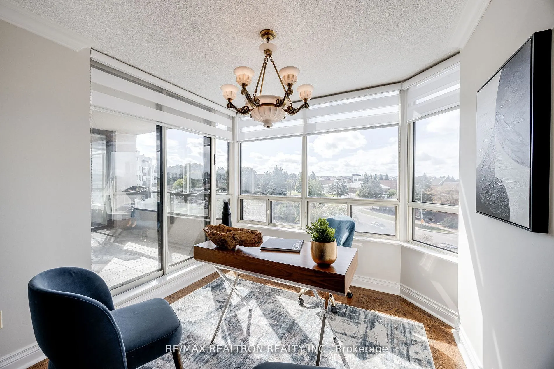 343 Clark Avenue W, #502
