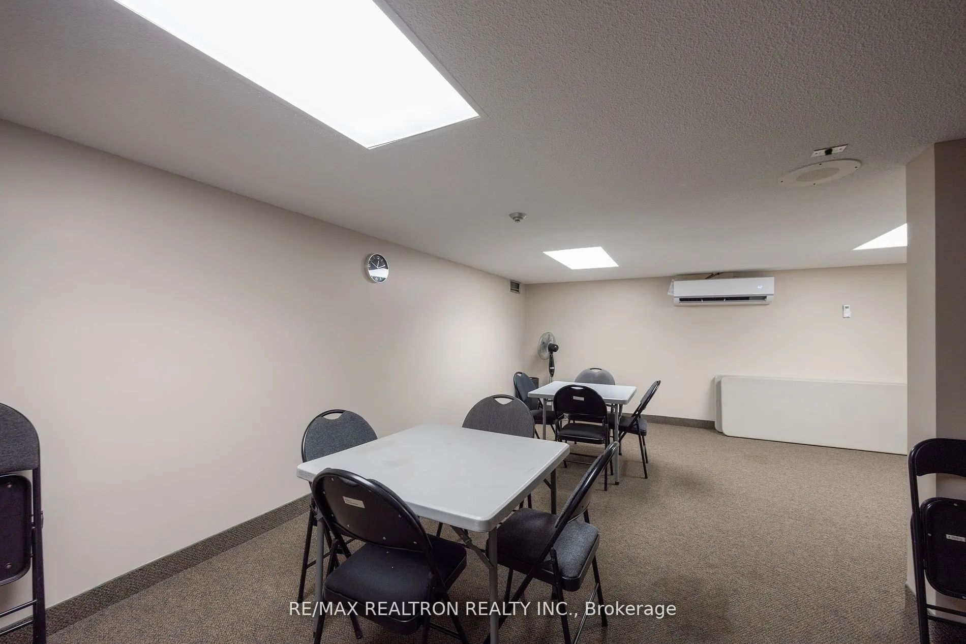 343 Clark Avenue W, #502