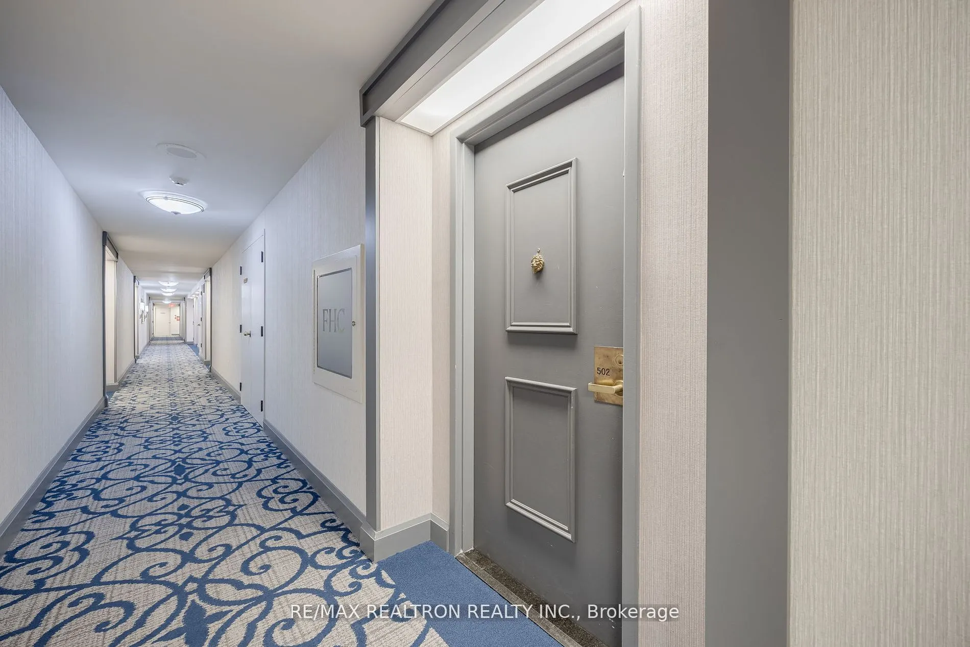 343 Clark Avenue W, #502