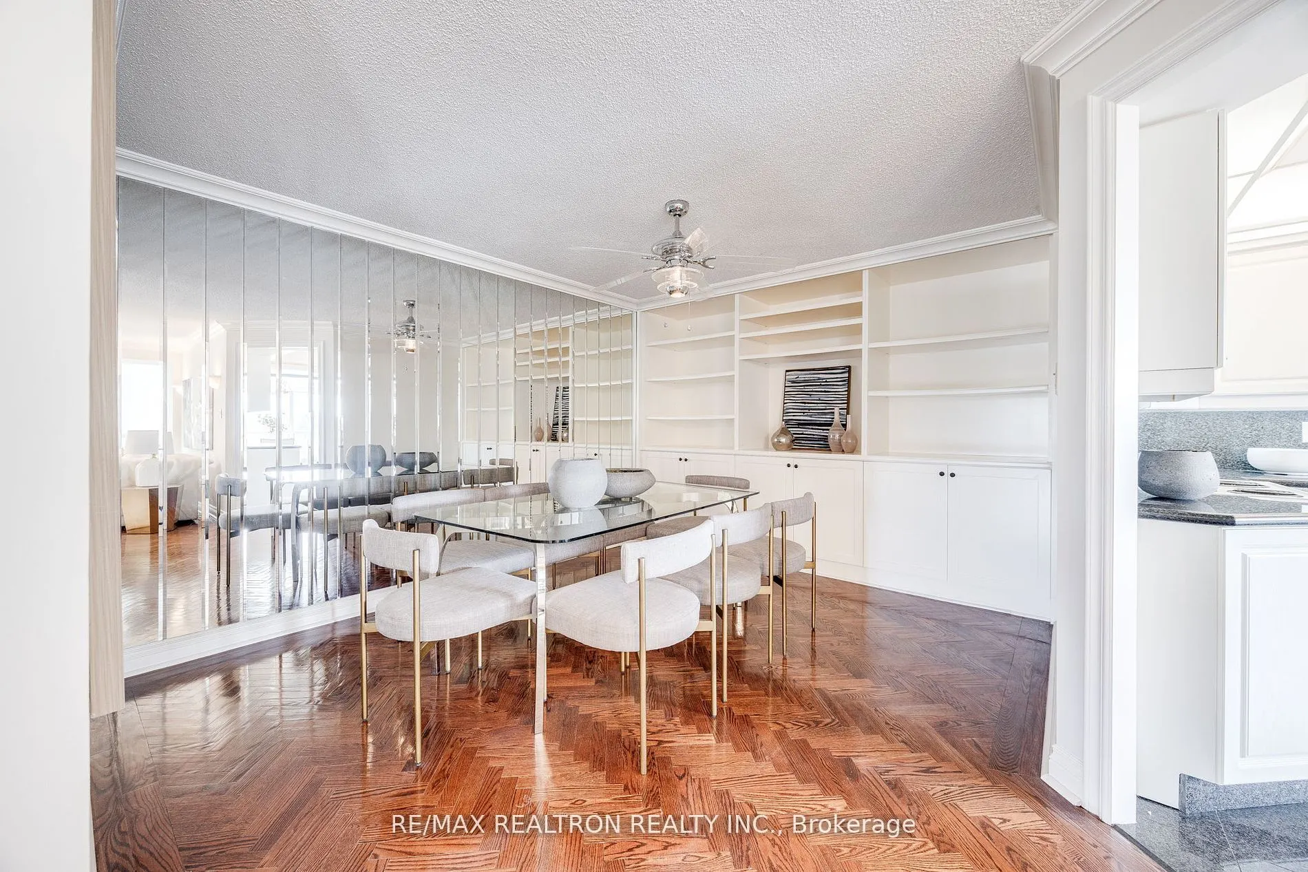 343 Clark Avenue W, #502
