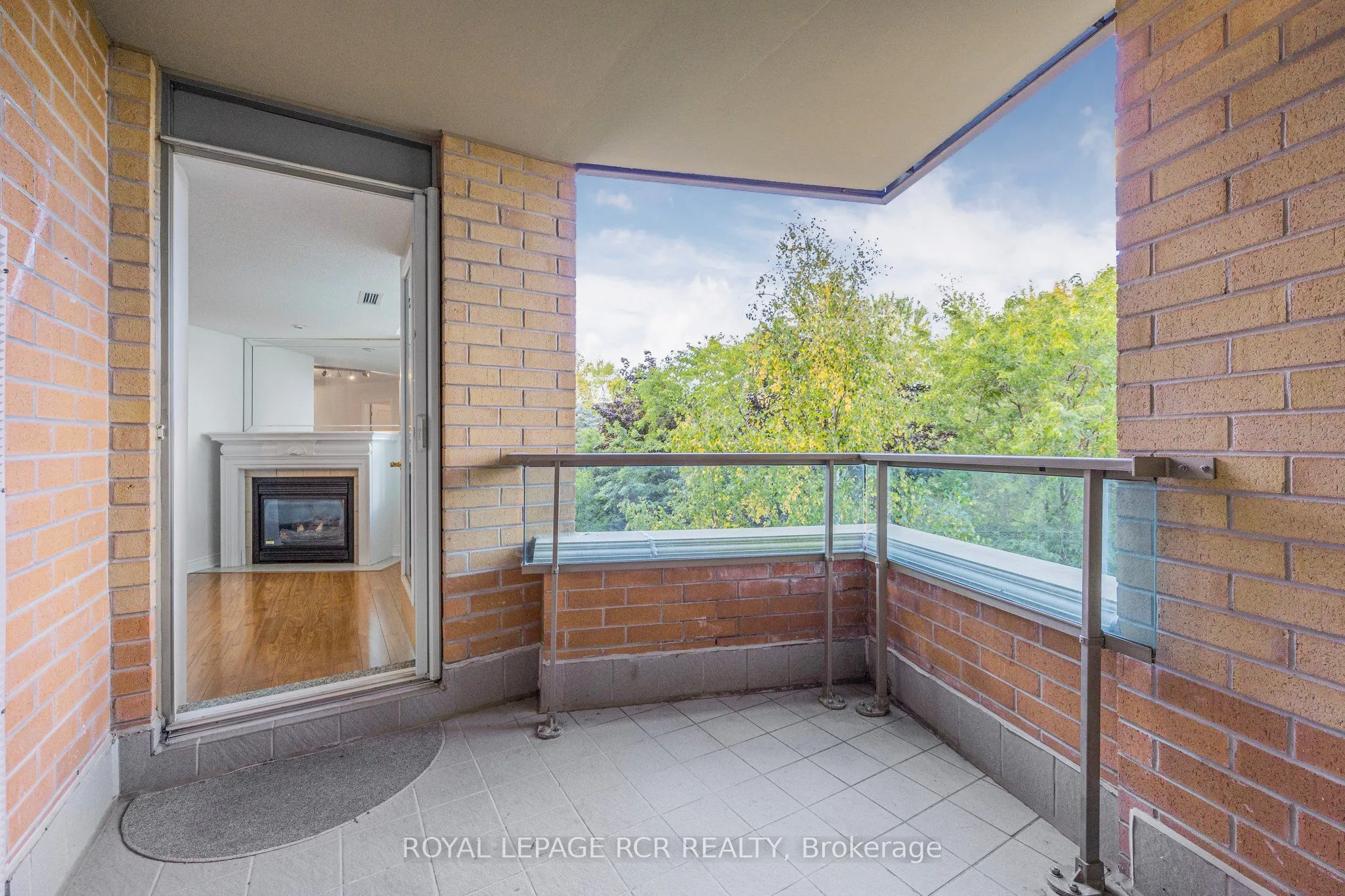4 Briar Hill Heights, #205
