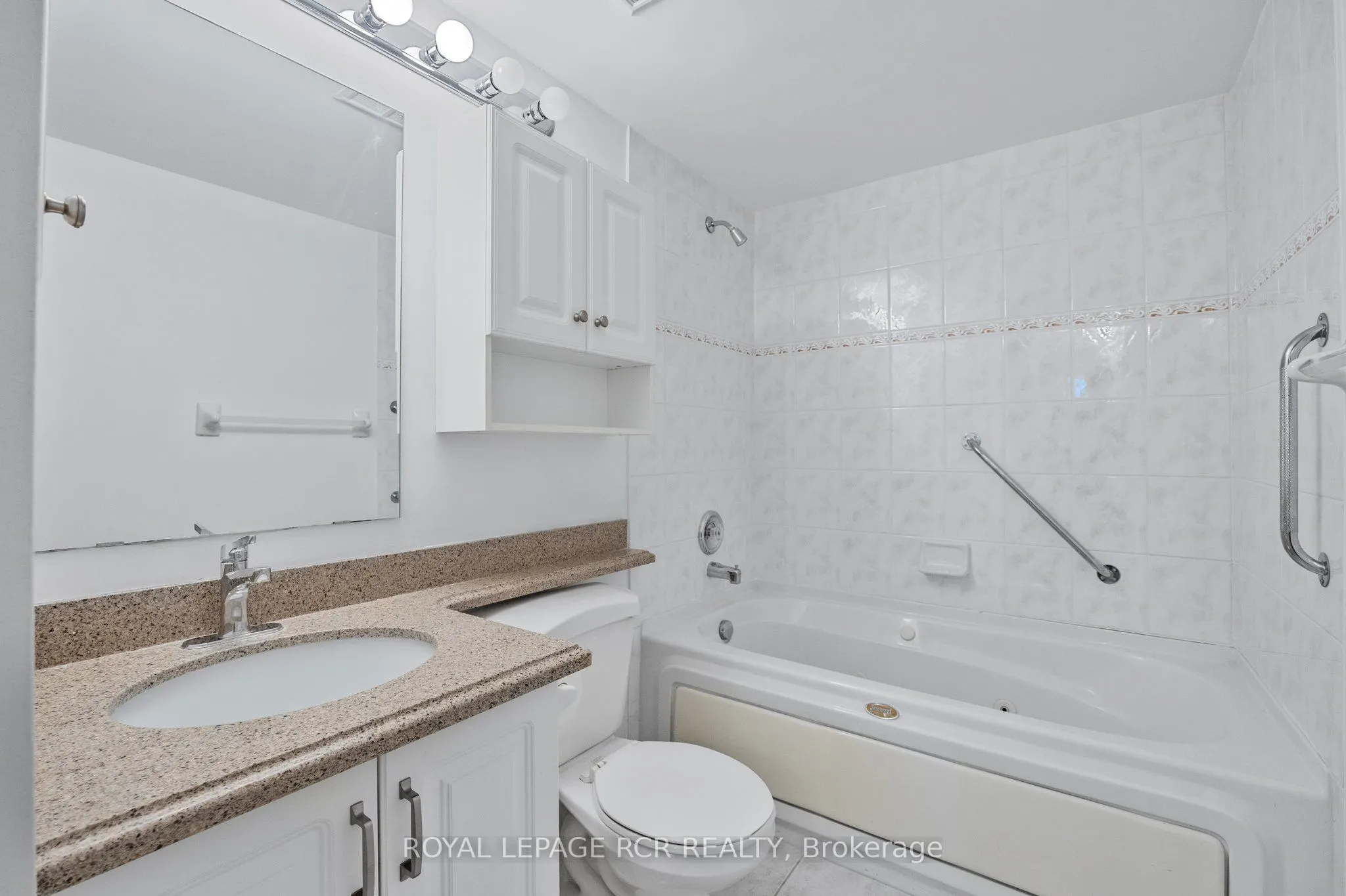 4 Briar Hill Heights, #205