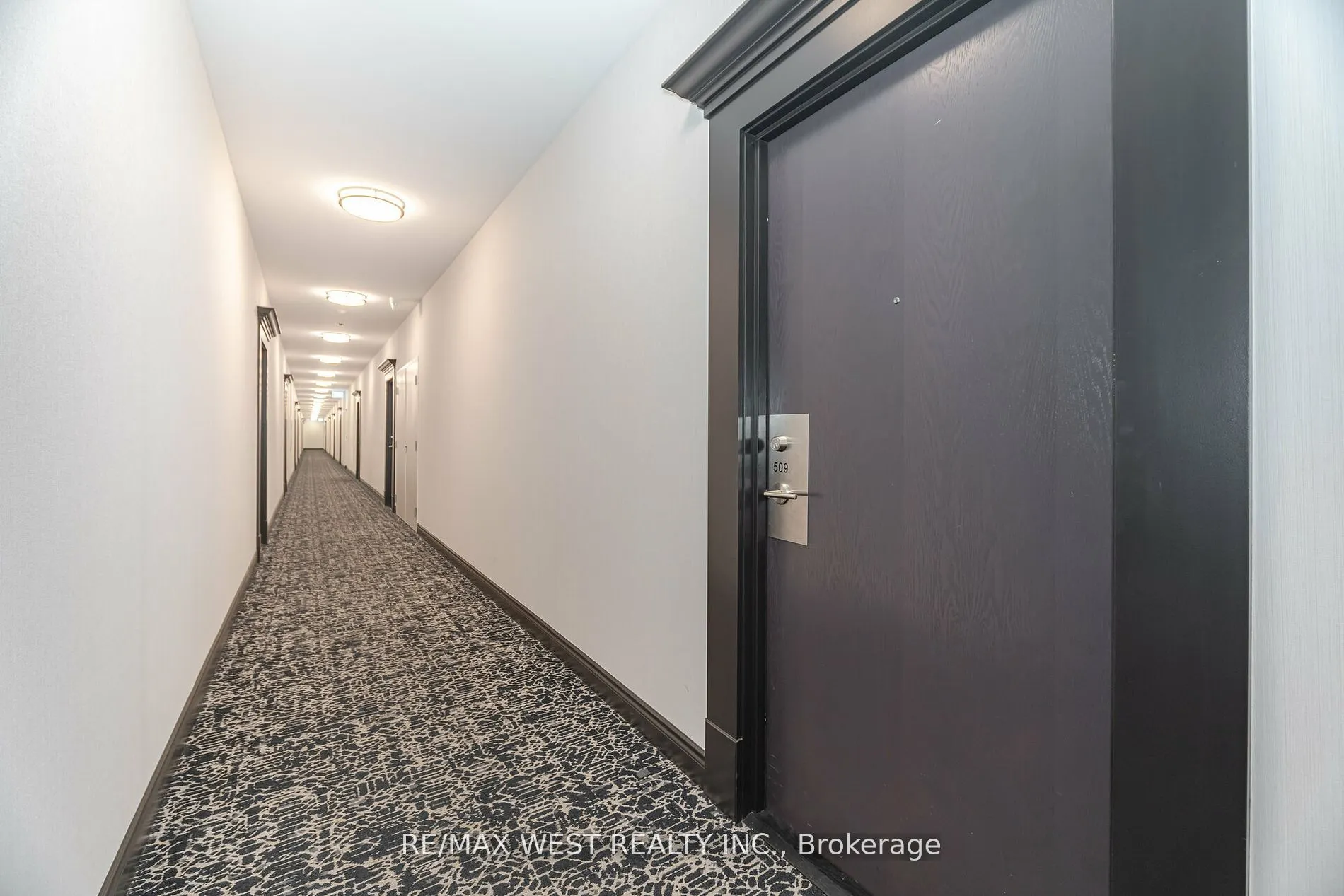 281 Woodbridge Avenue #509