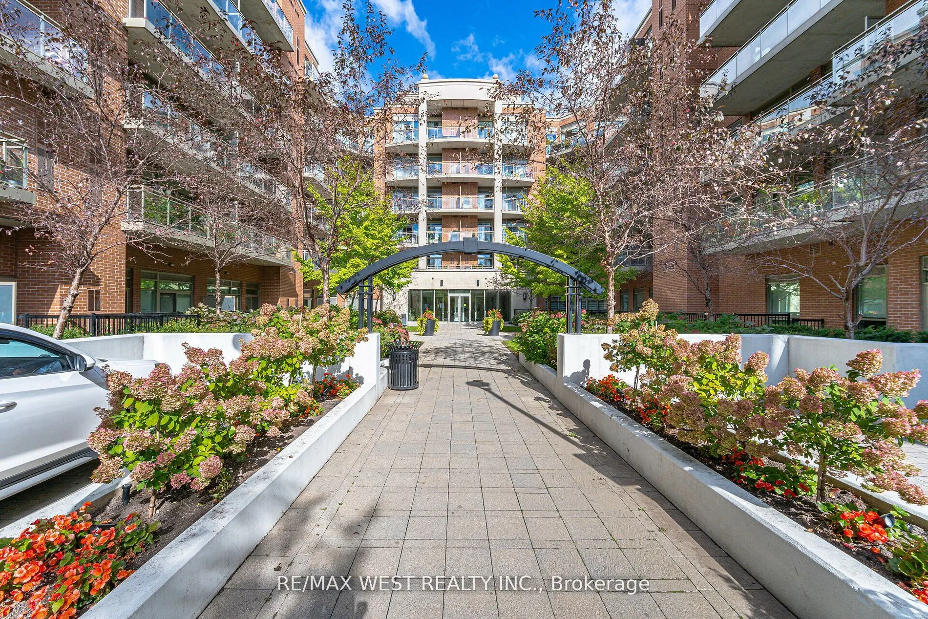 281 Woodbridge Avenue #509