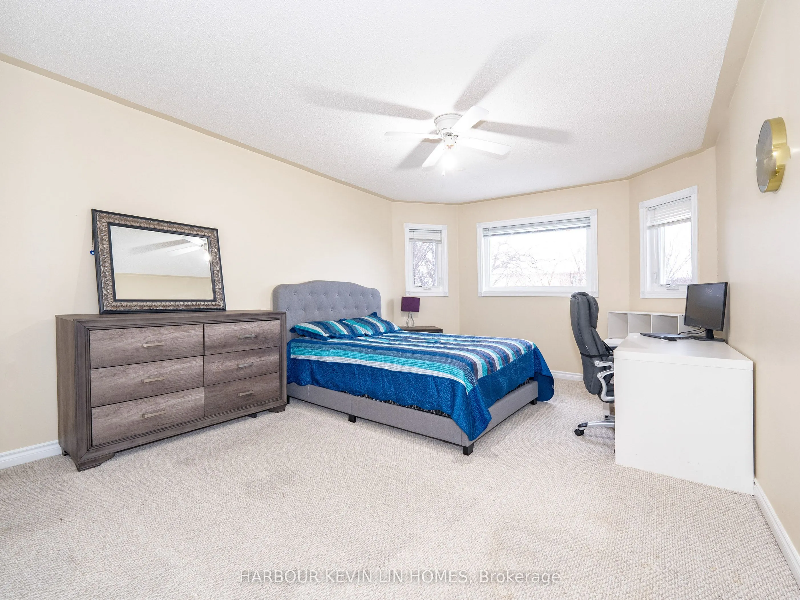 Main - 67 Sunridge Street