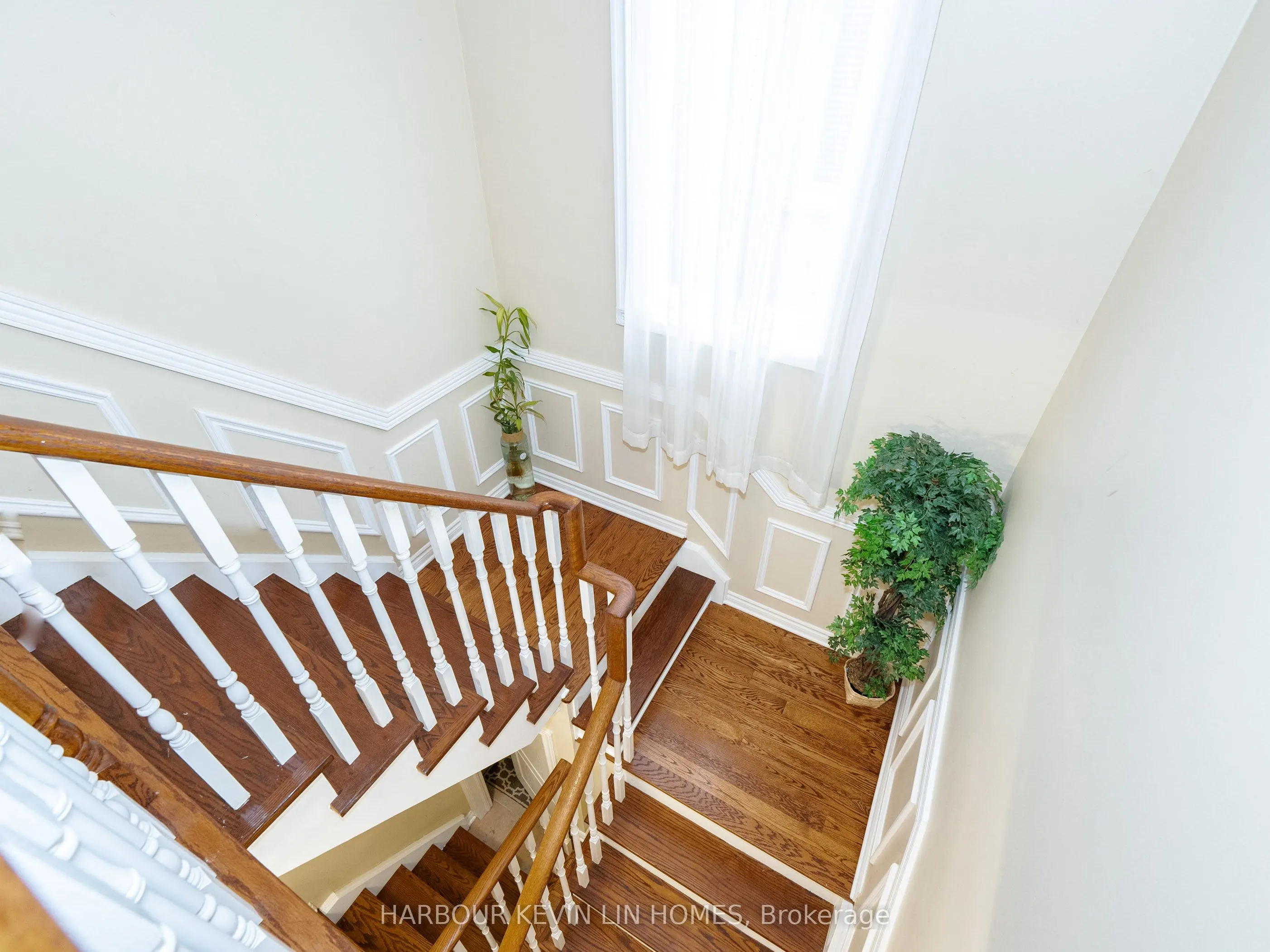 Main - 67 Sunridge Street