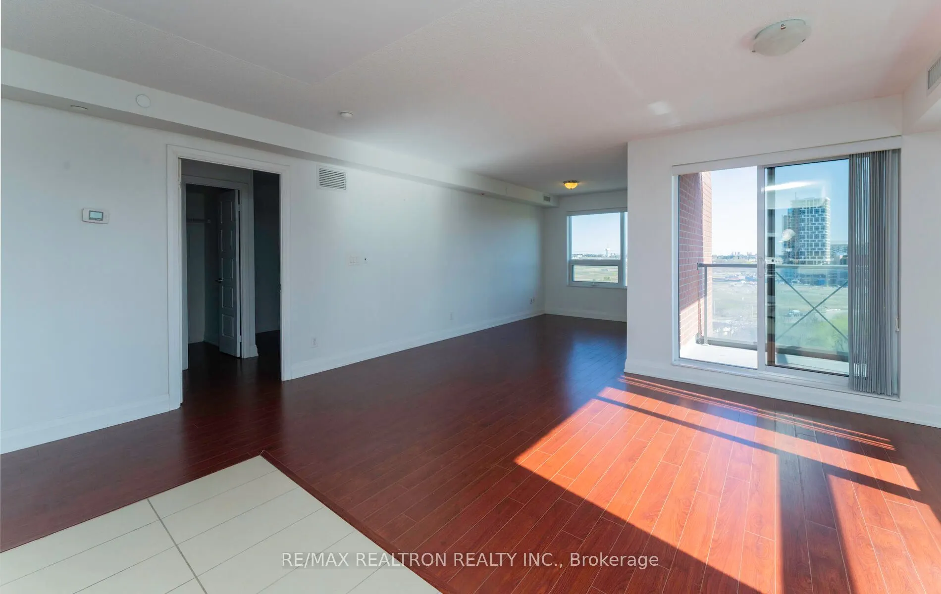 1 Uptown Drive, #1603