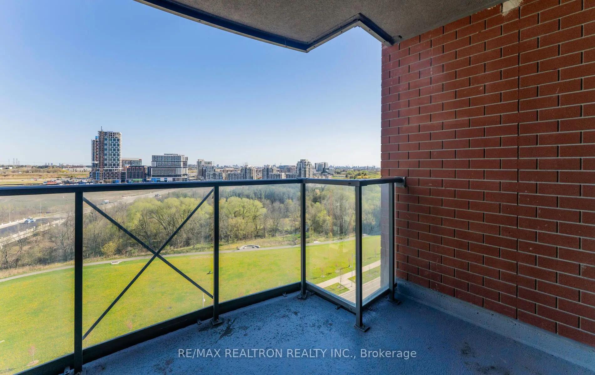 1 Uptown Drive, #1603