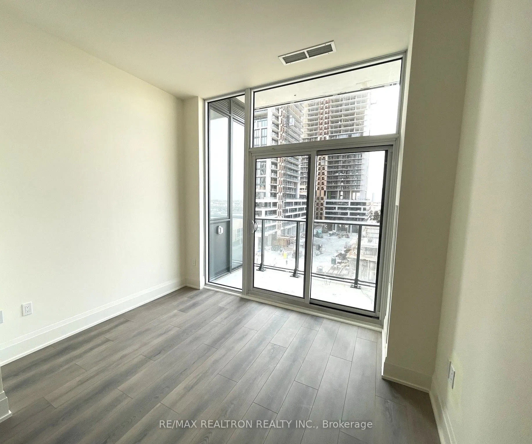 9000 Jane Street, #620