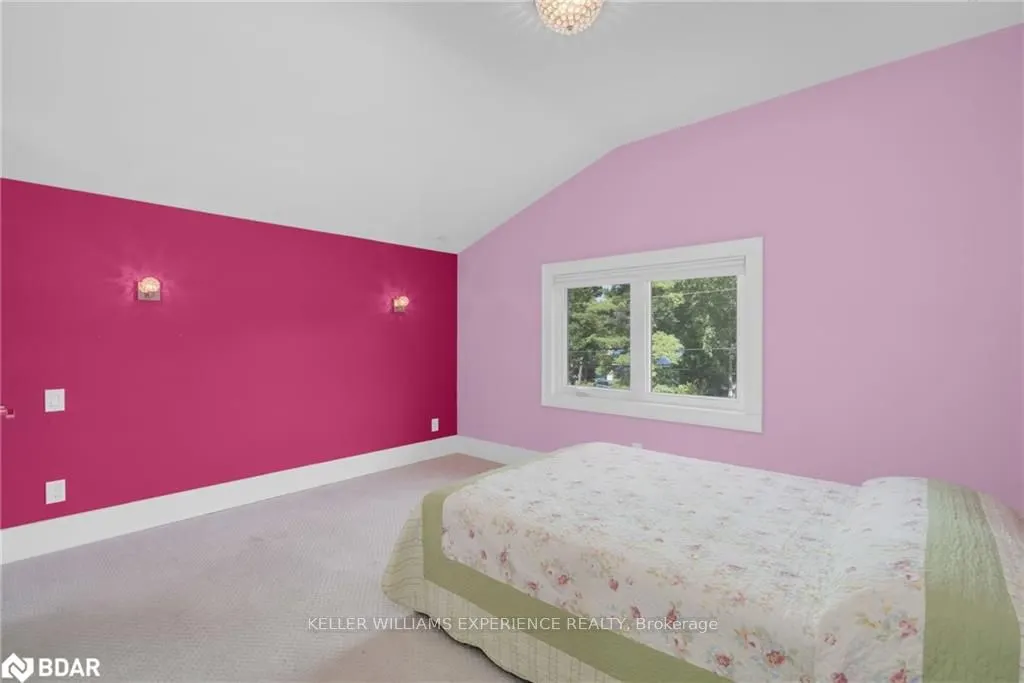938 Corner Avenue
