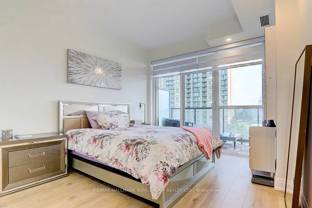 55 Oneida Crescent, #503