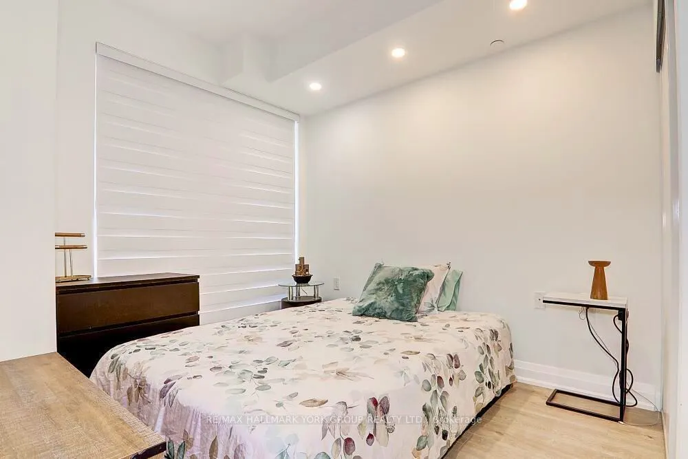 55 Oneida Crescent, #503
