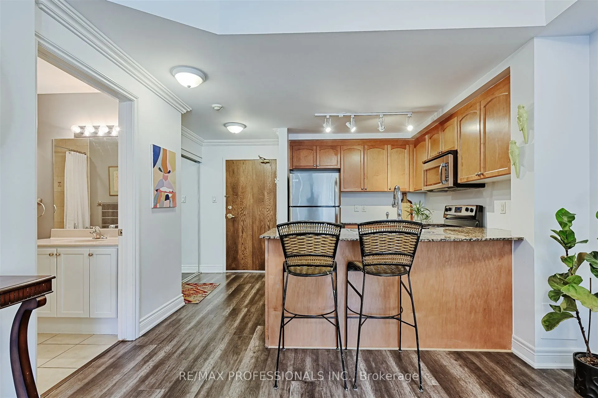 8 Maison Parc Court, #217