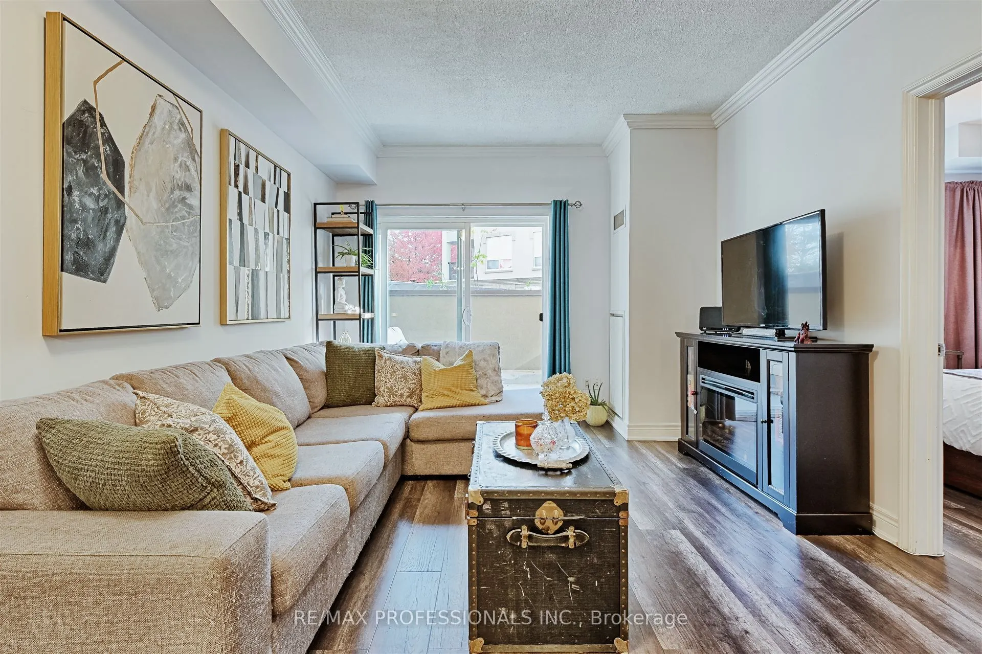 8 Maison Parc Court, #217