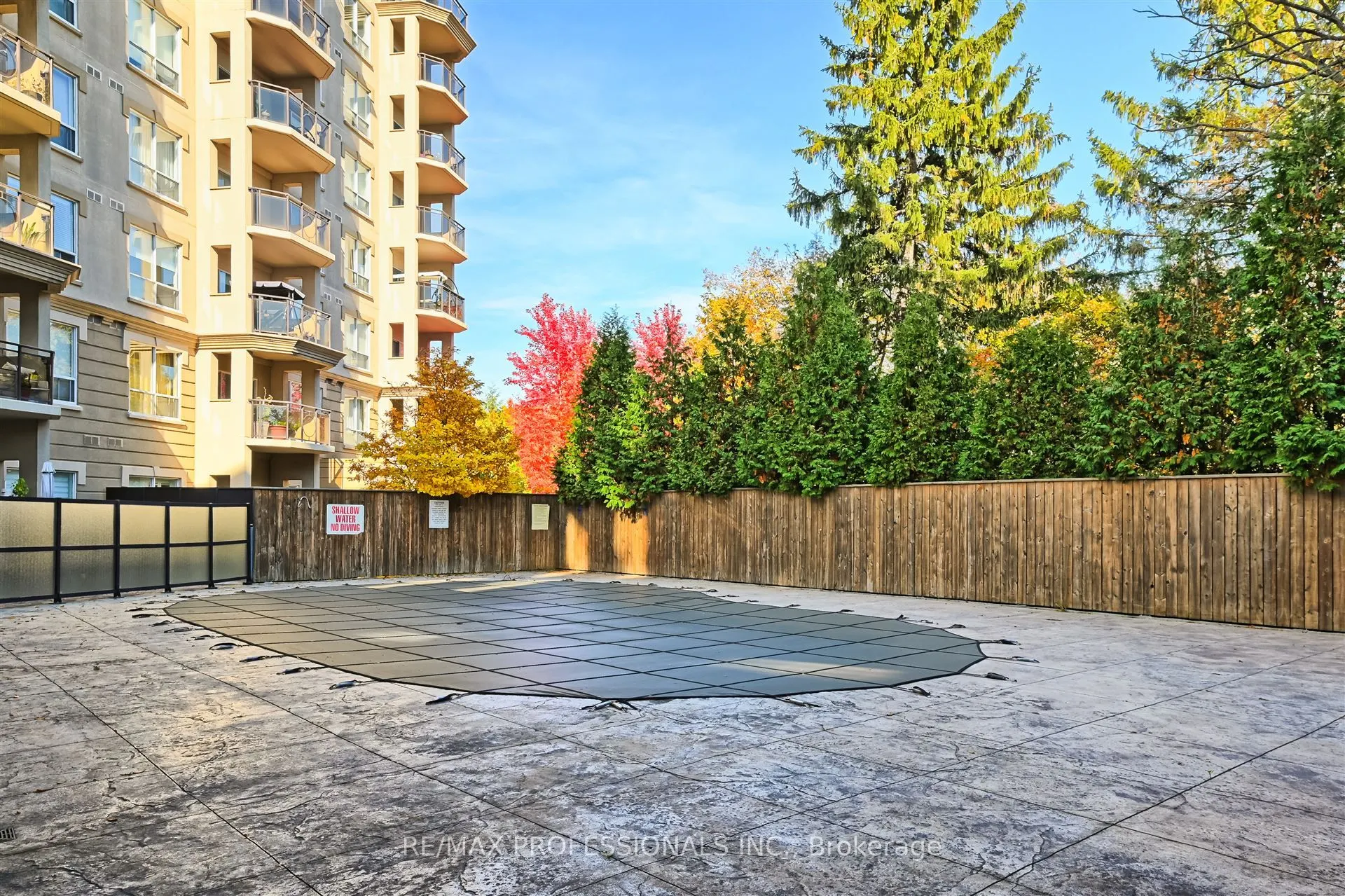 8 Maison Parc Court, #217