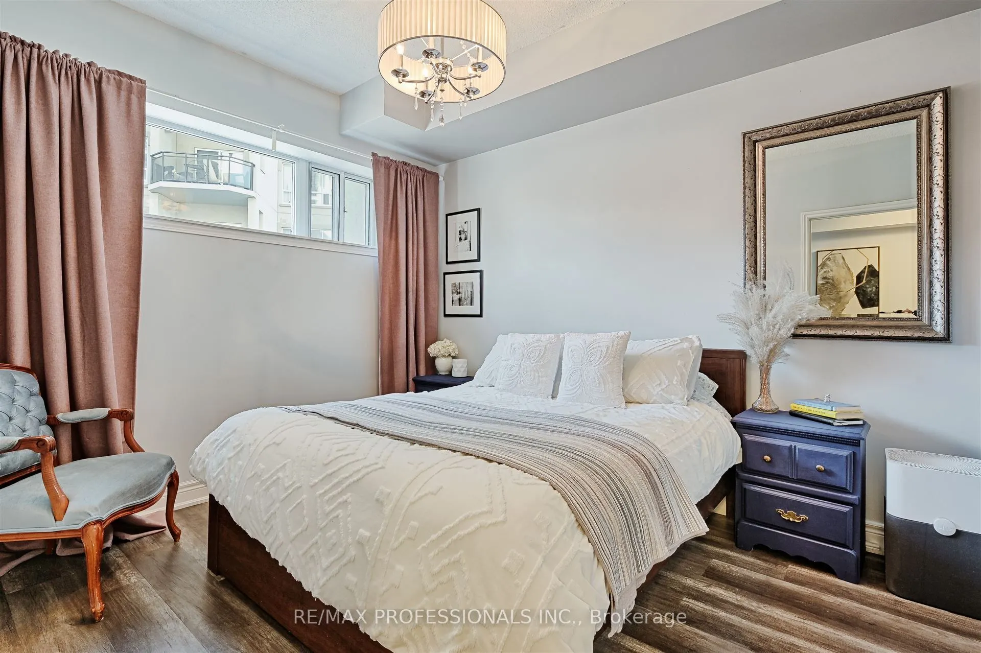 8 Maison Parc Court, #217
