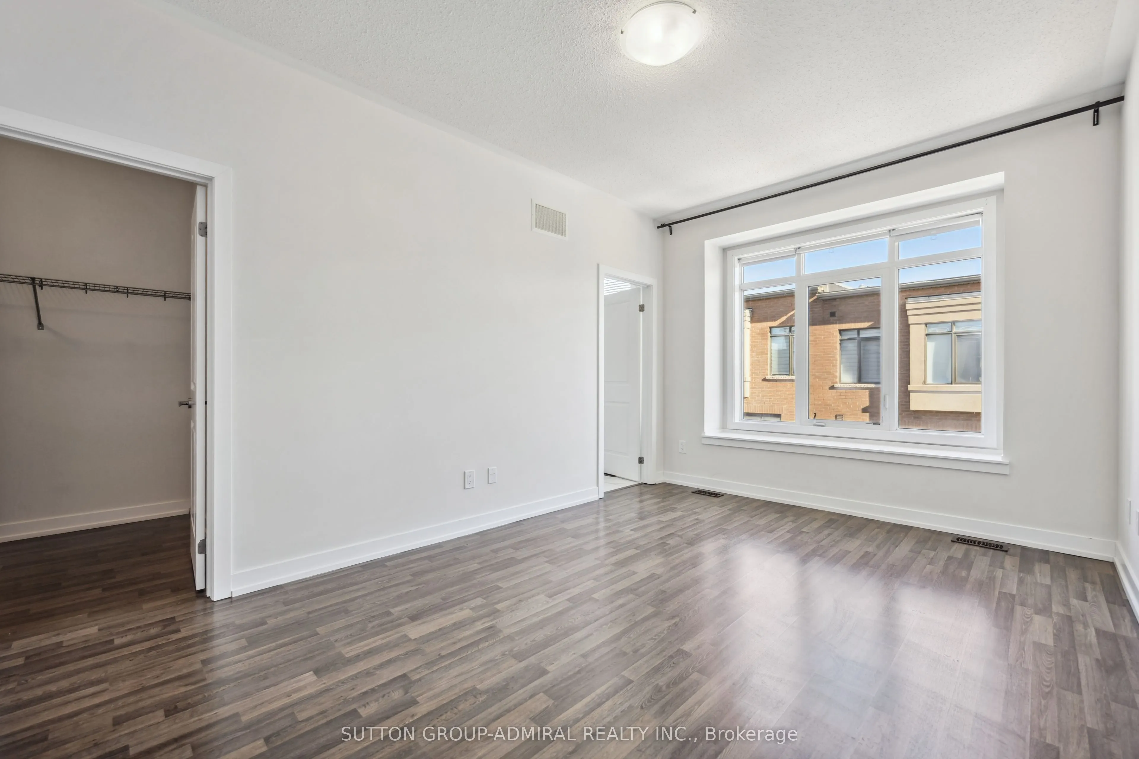 84 Glenngarry Crescent
