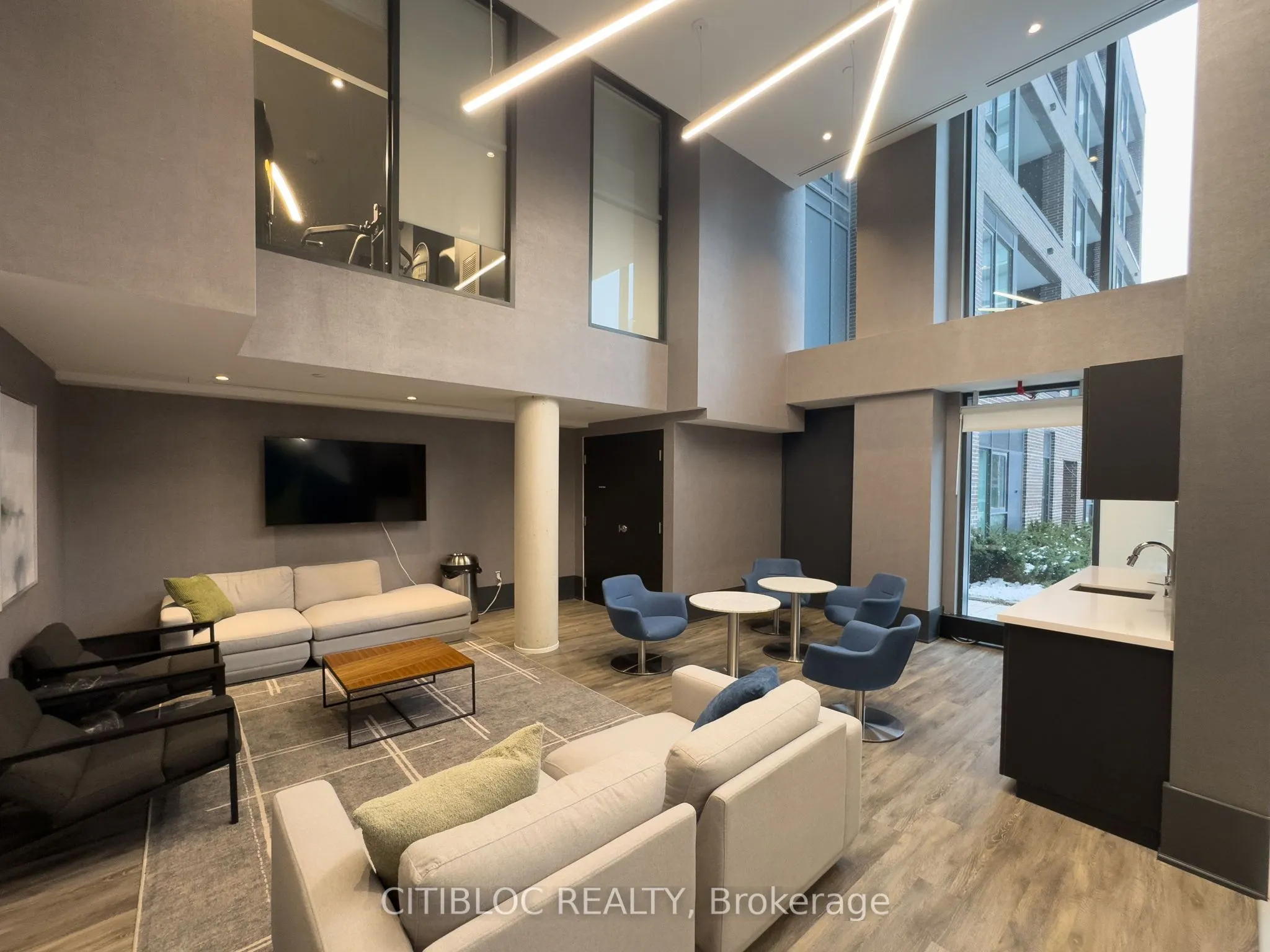 185 Deerfield Road, #503