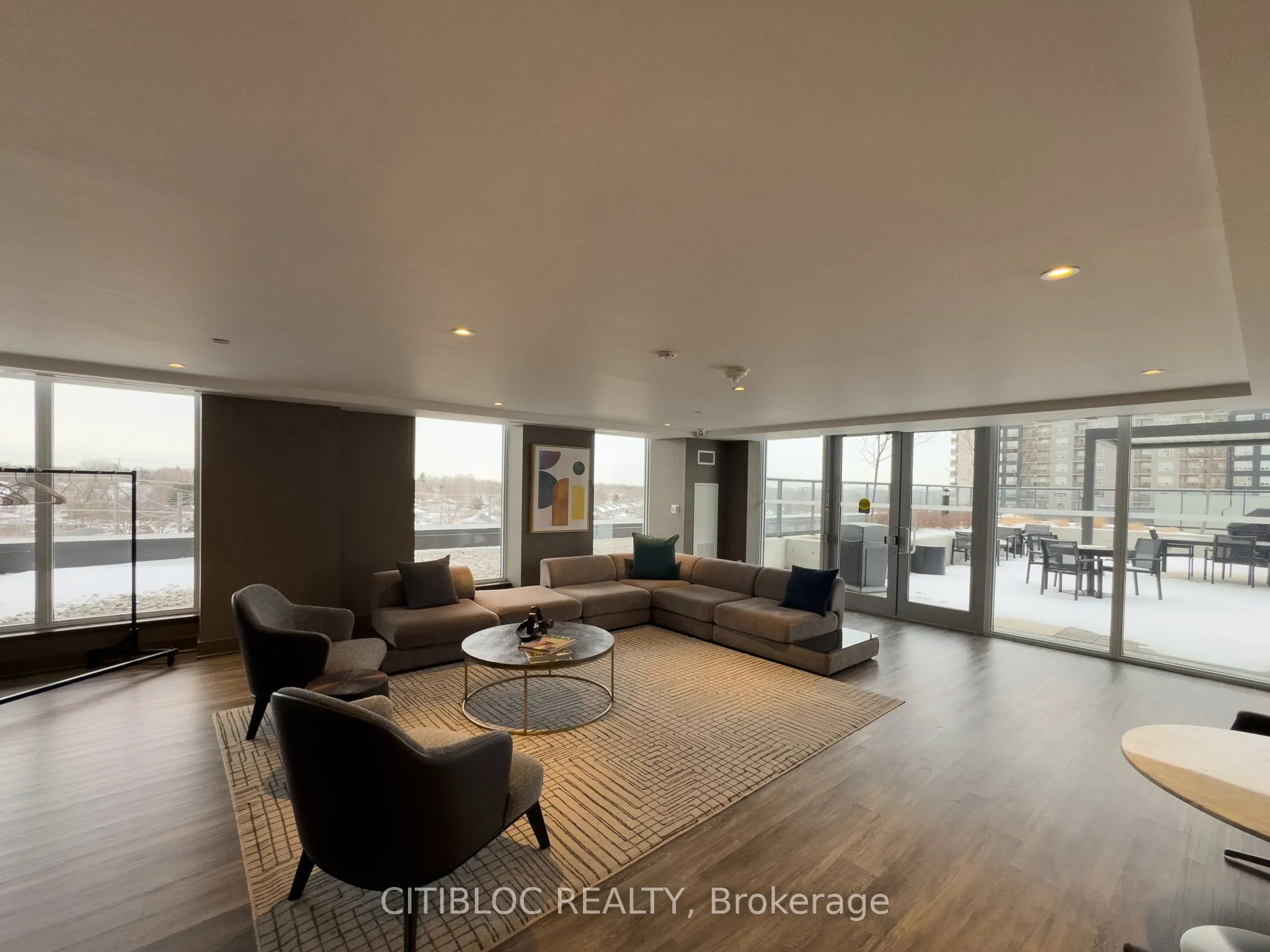 185 Deerfield Road, #503