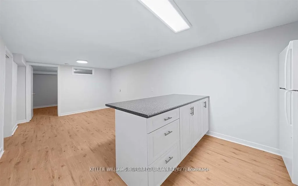 86 Morgan Avenue, #Lower