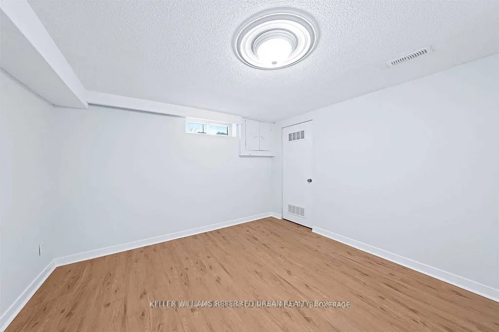 86 Morgan Avenue, #Lower