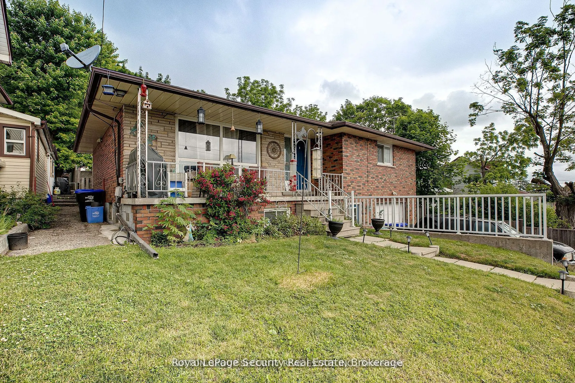 97 John Street E